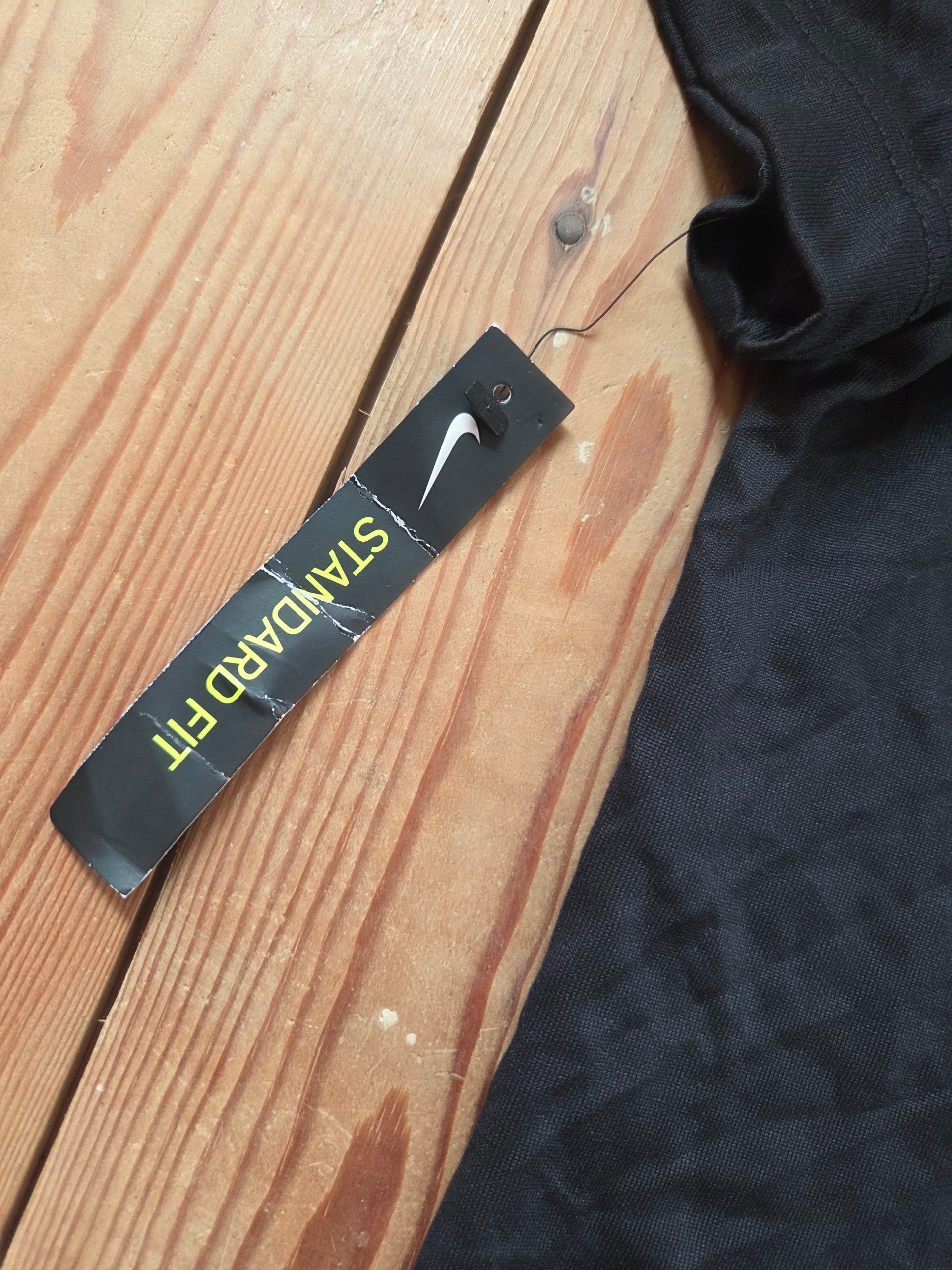 Nike Dri-FIT Women’s Black Training T-Shirt Size L New With Tags AQ3210-010 image 7