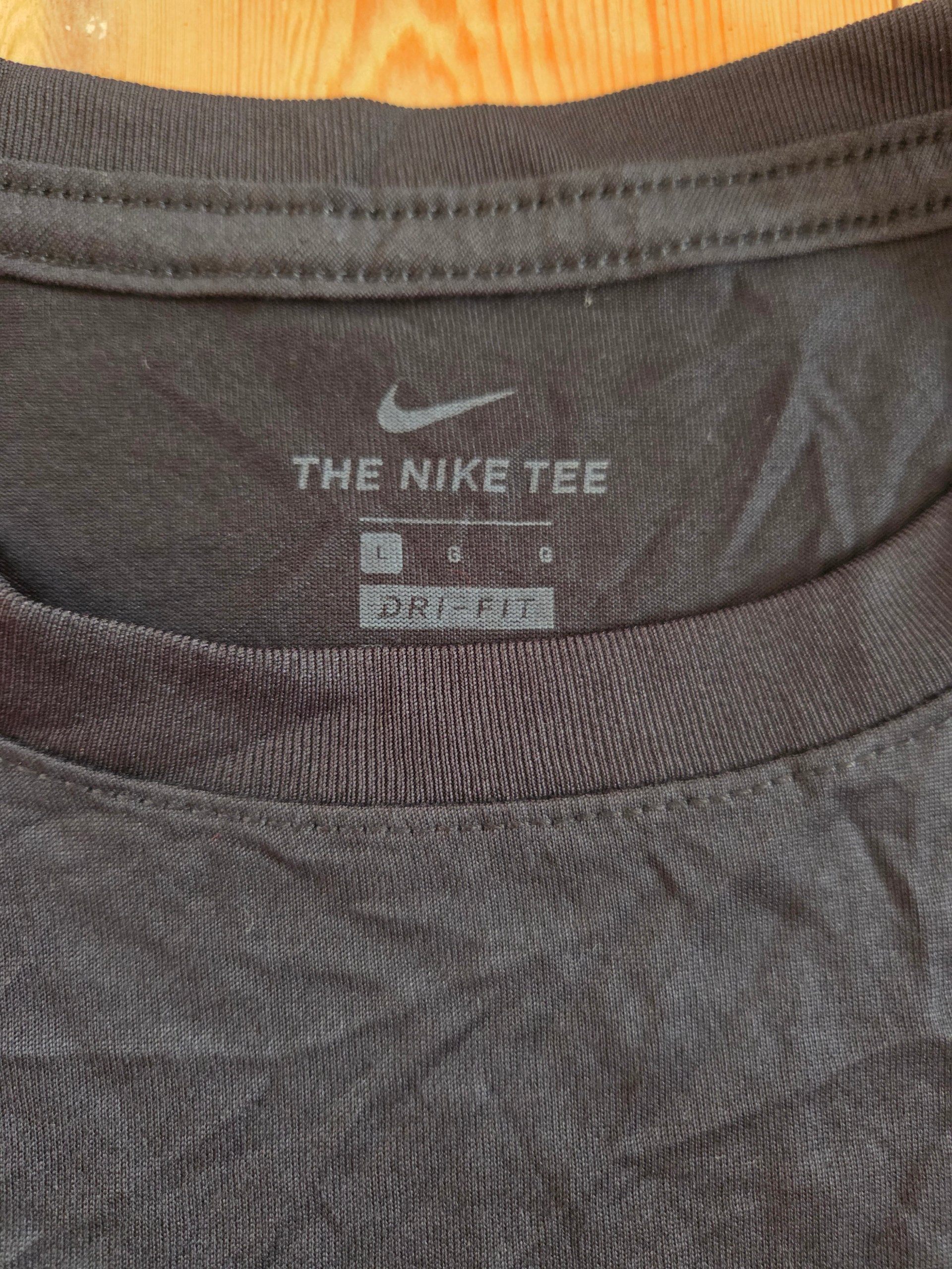 Nike Dri-FIT Women’s Black Training T-Shirt Size L New With Tags AQ3210-010 image 8