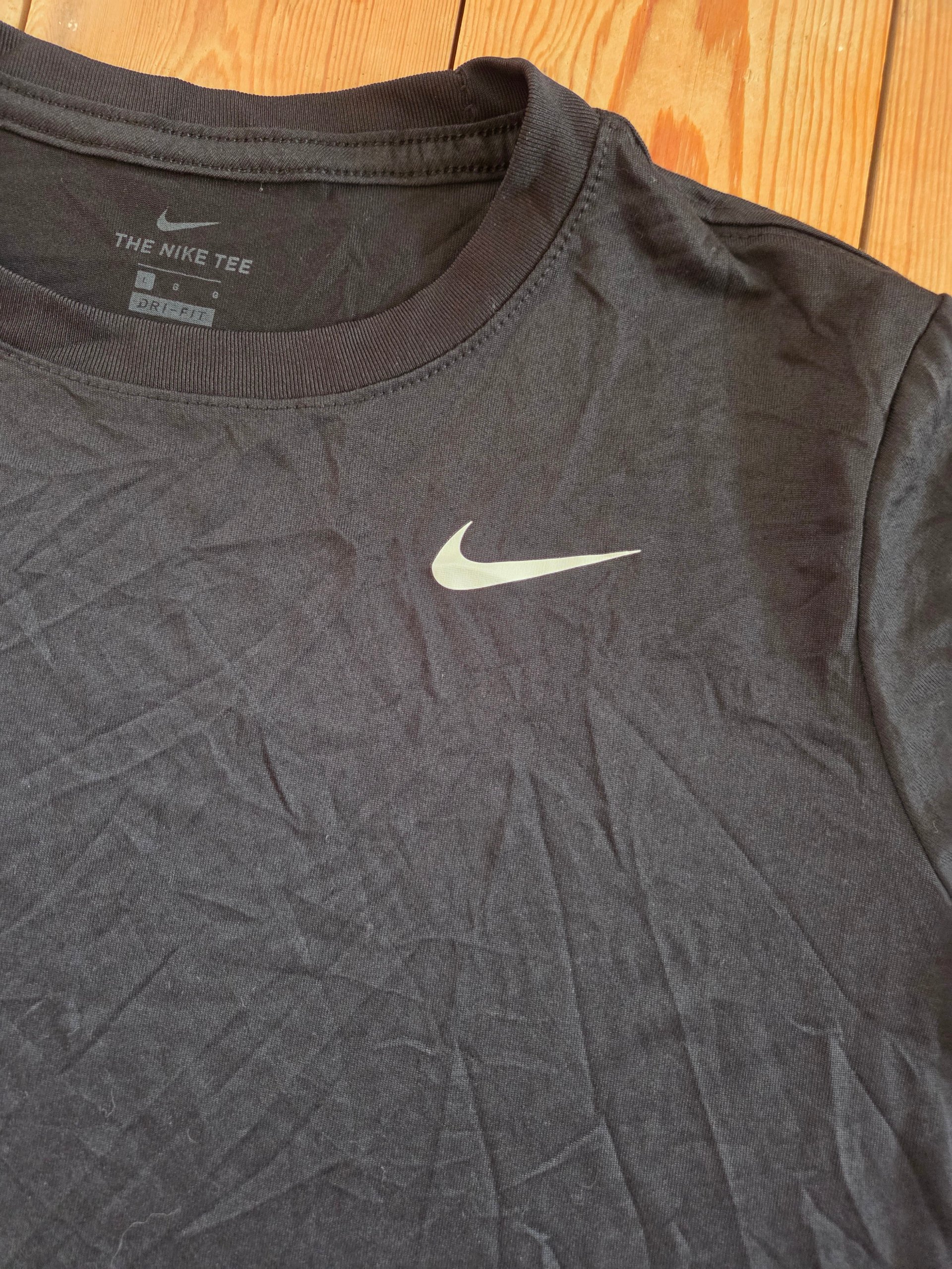 Nike Dri-FIT Women’s Black Training T-Shirt Size L New With Tags AQ3210-010 image 9