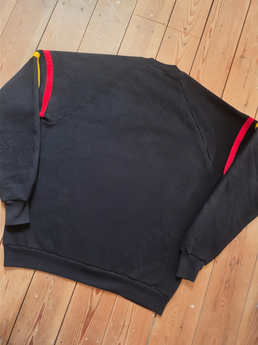 Vintage 80s Disney Mickey Mouse Felt Graphic Black Sweatshirt XL Made in USA image 2