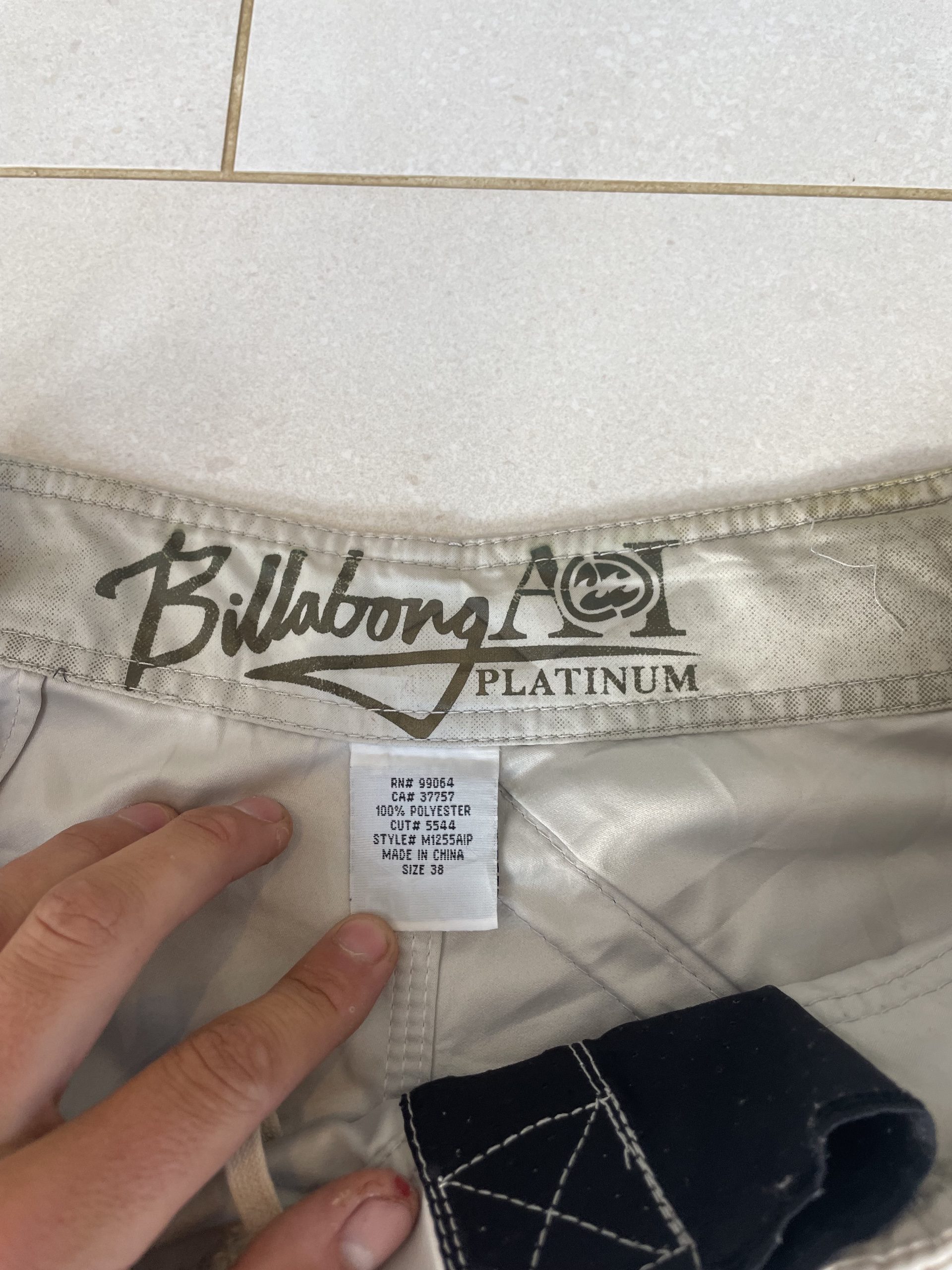 Andy Irons Billabong Platinum Beige Cargo Boardshorts Size 38 image 5