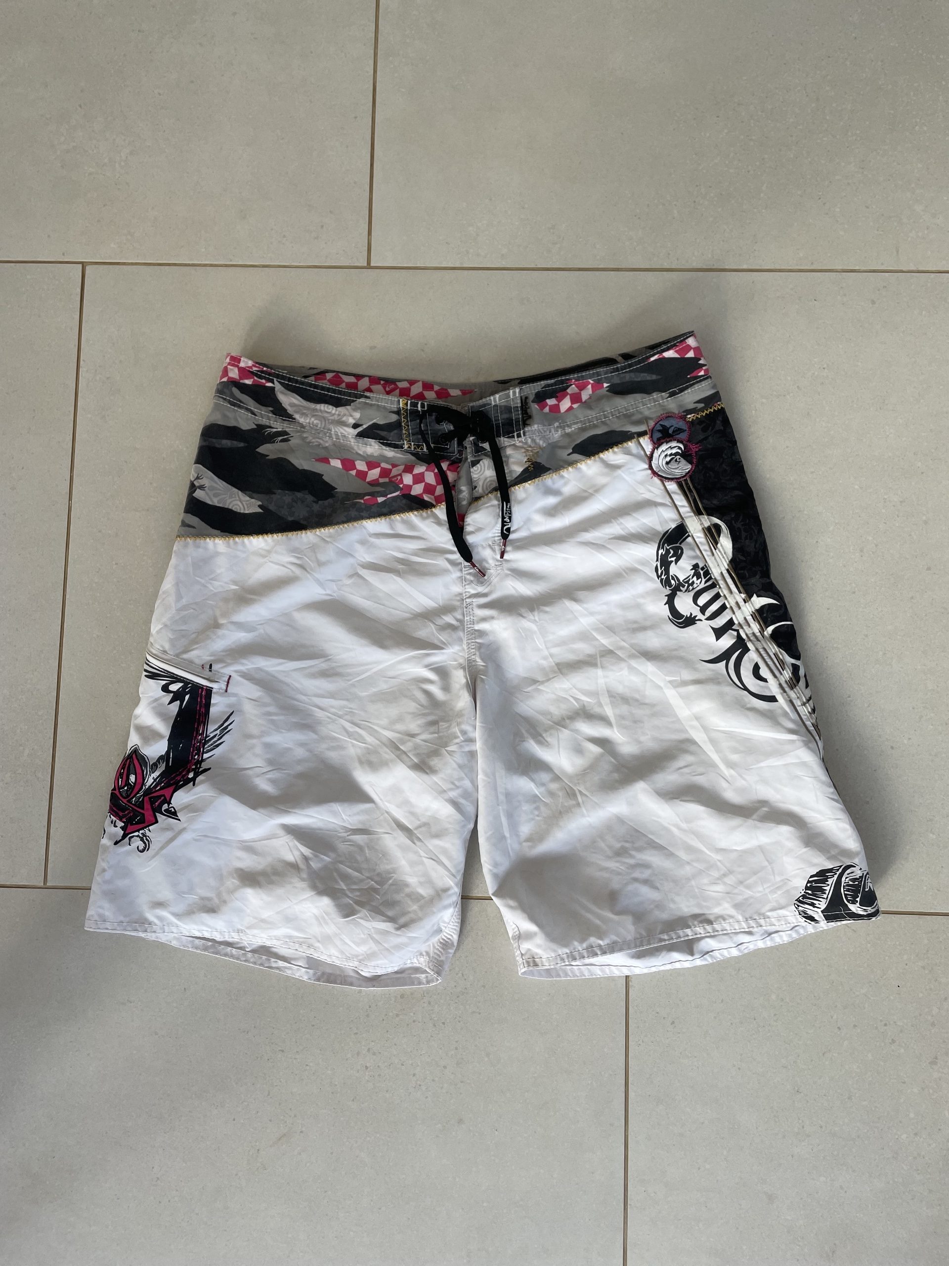 Quiksilver White & Black Graphic Swim Shorts 36