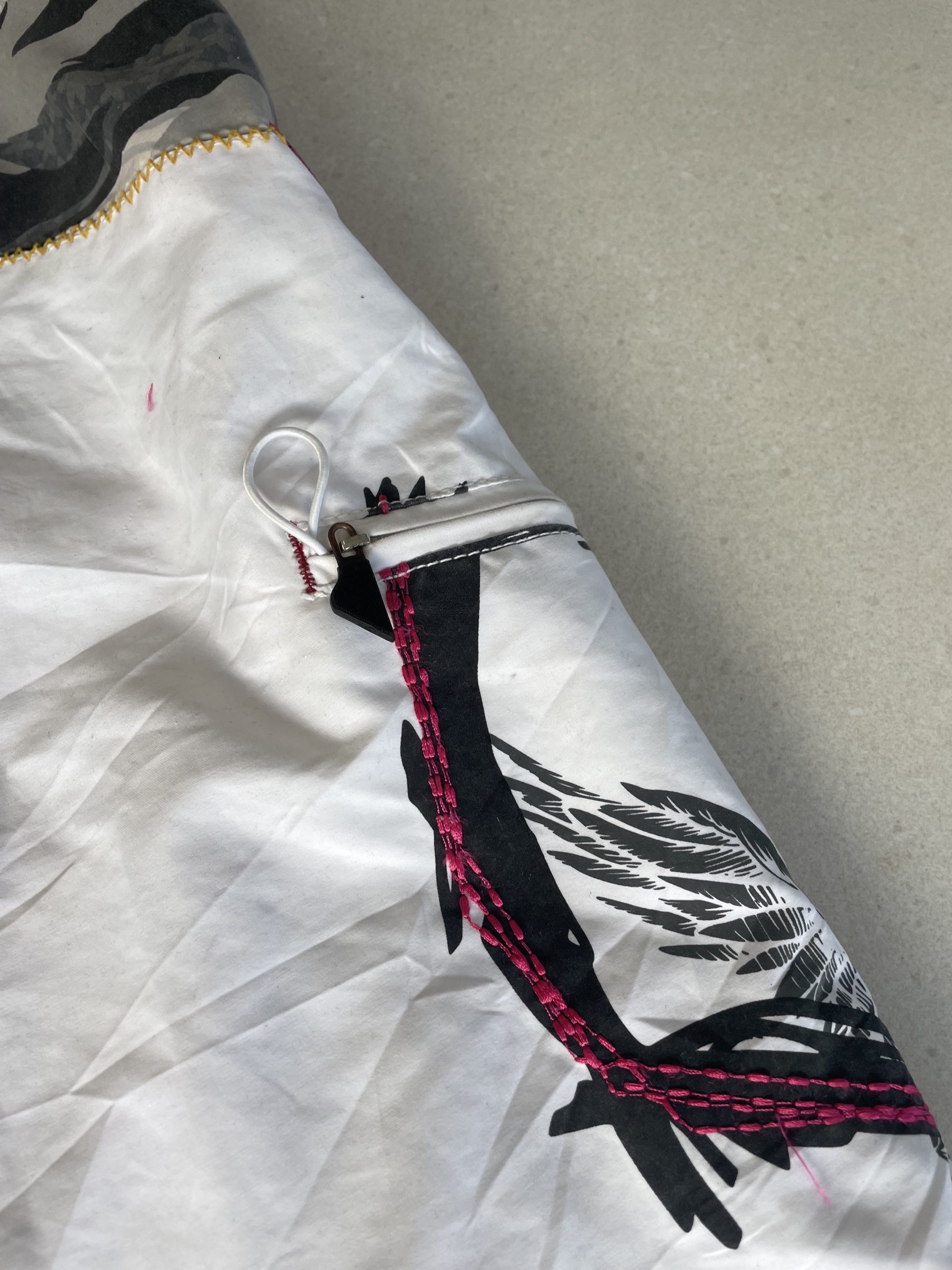 Quiksilver White & Black Graphic Swim Shorts 36 image 6