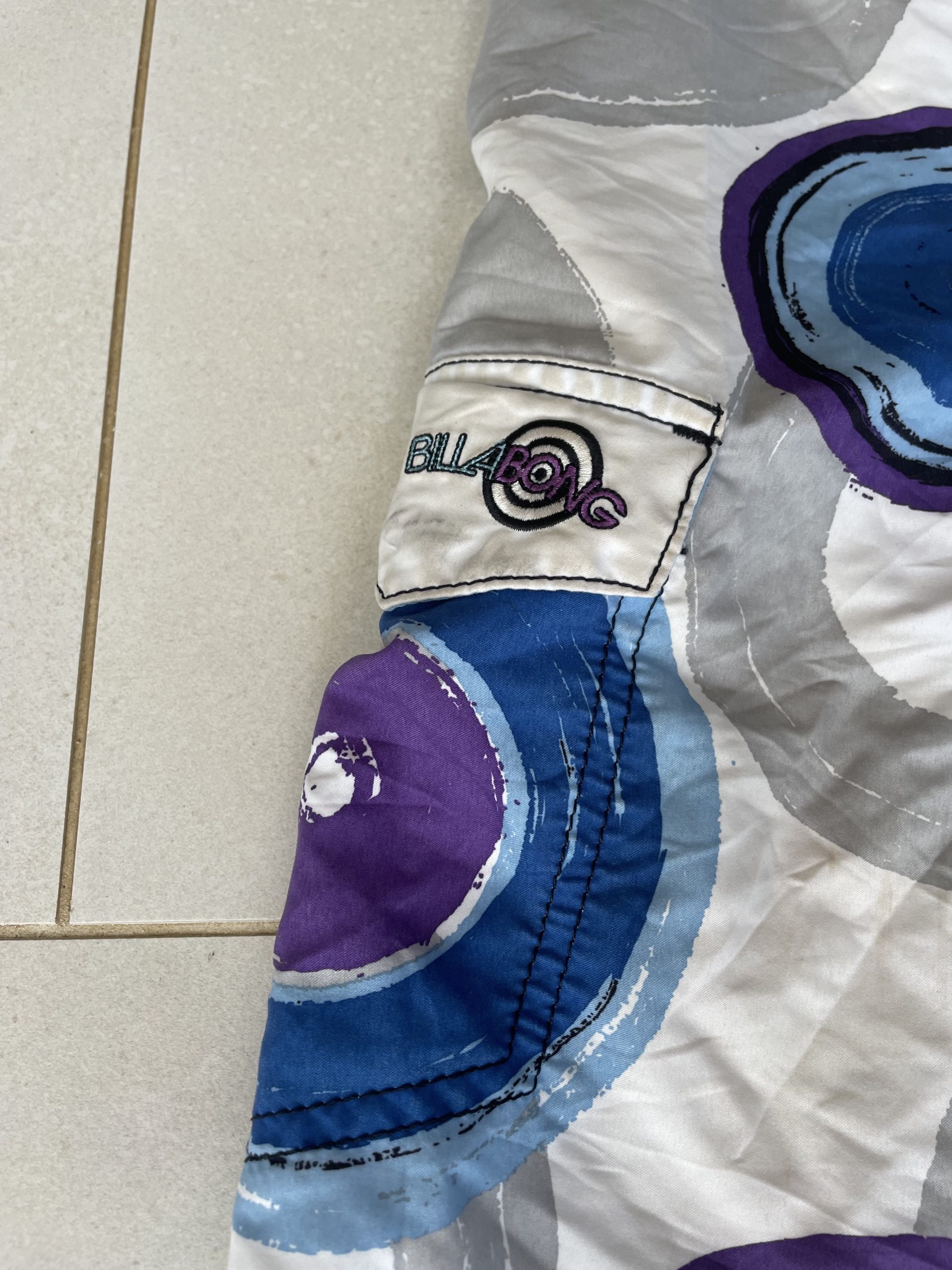 Billabong Men's Blue & Purple Printed Swim Shorts Size 34 image 3