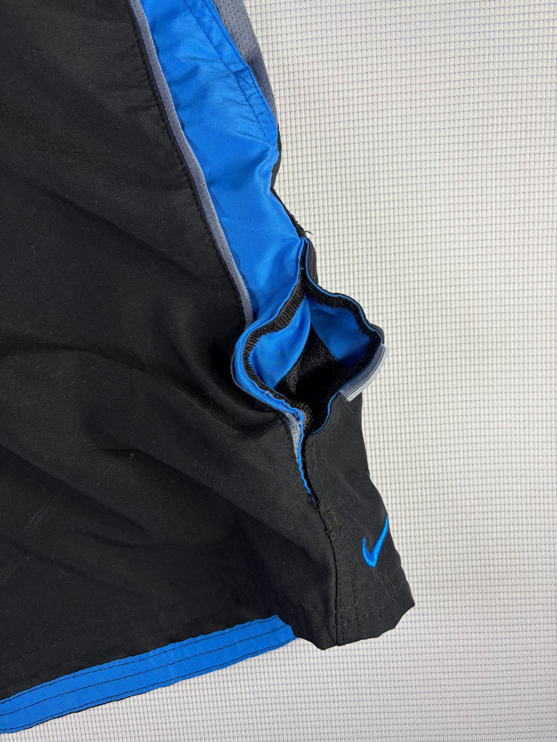 Nike Men's Black & Blue Swim Shorts Medium Quick-Dry image 2