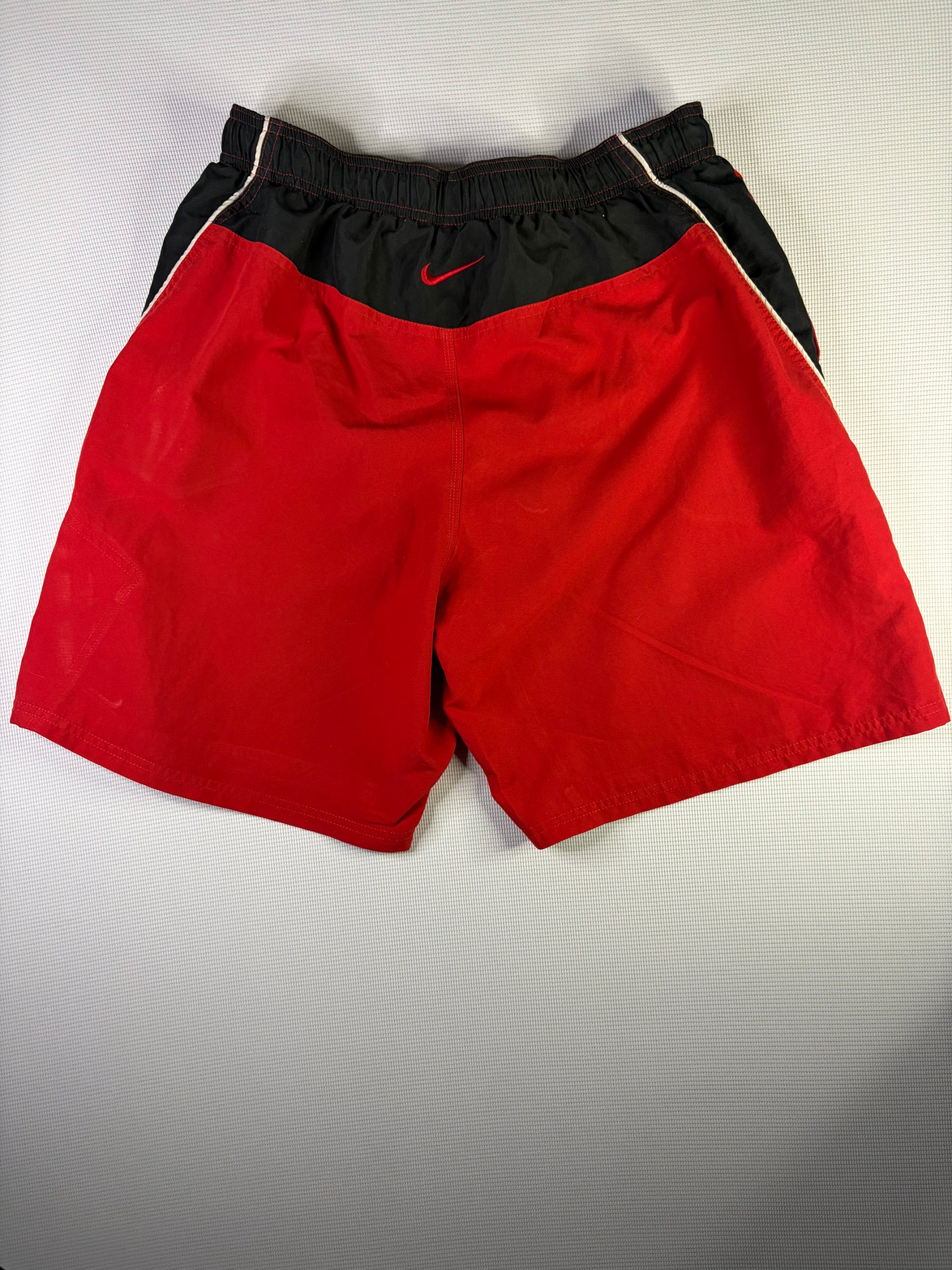 Nike Red & Black Men's Large Athletic Shorts with Mesh Lining image 5