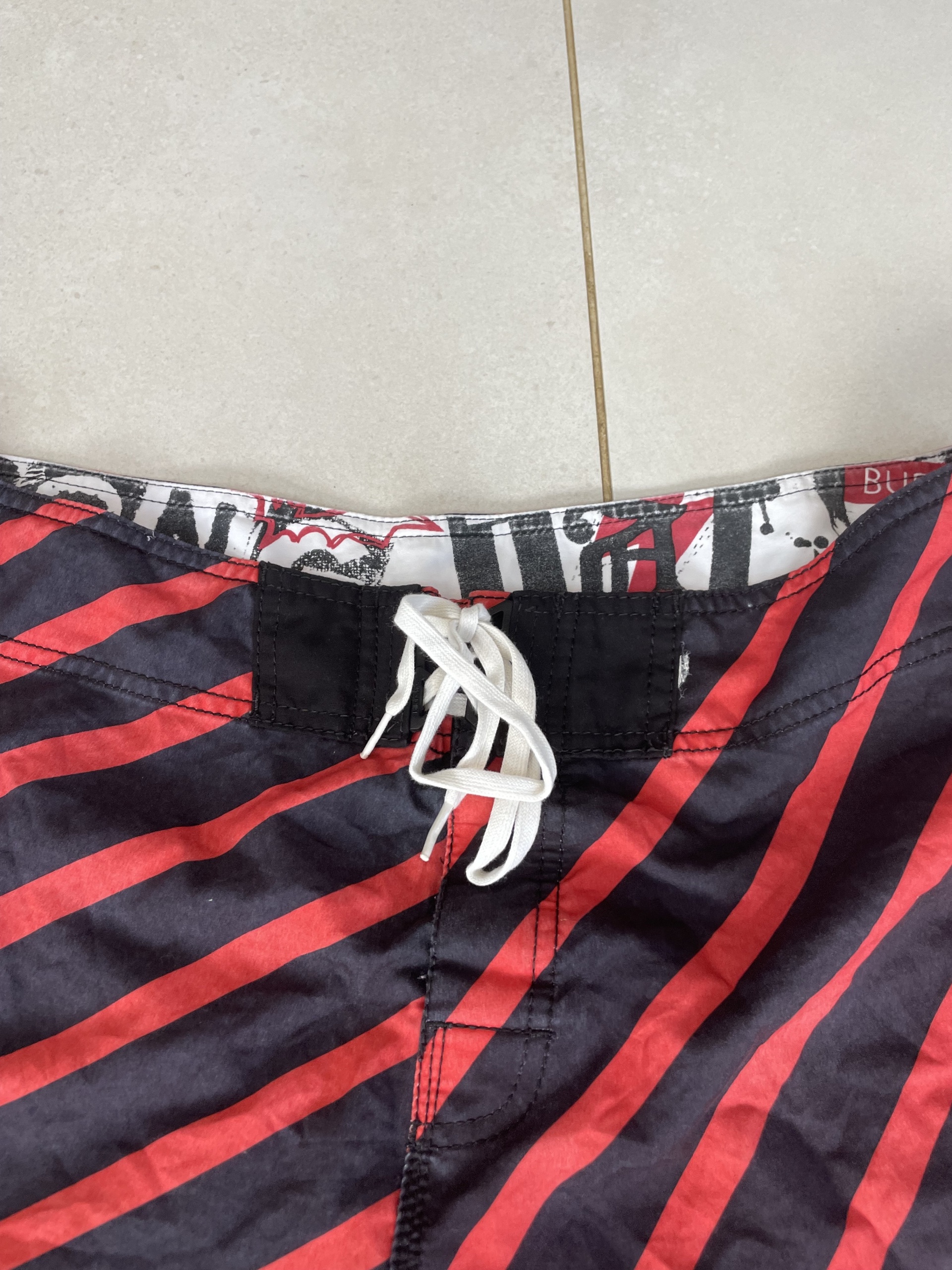 Taj Burrows Billabong Men's Red & Black Striped Board Shorts 36 image 2