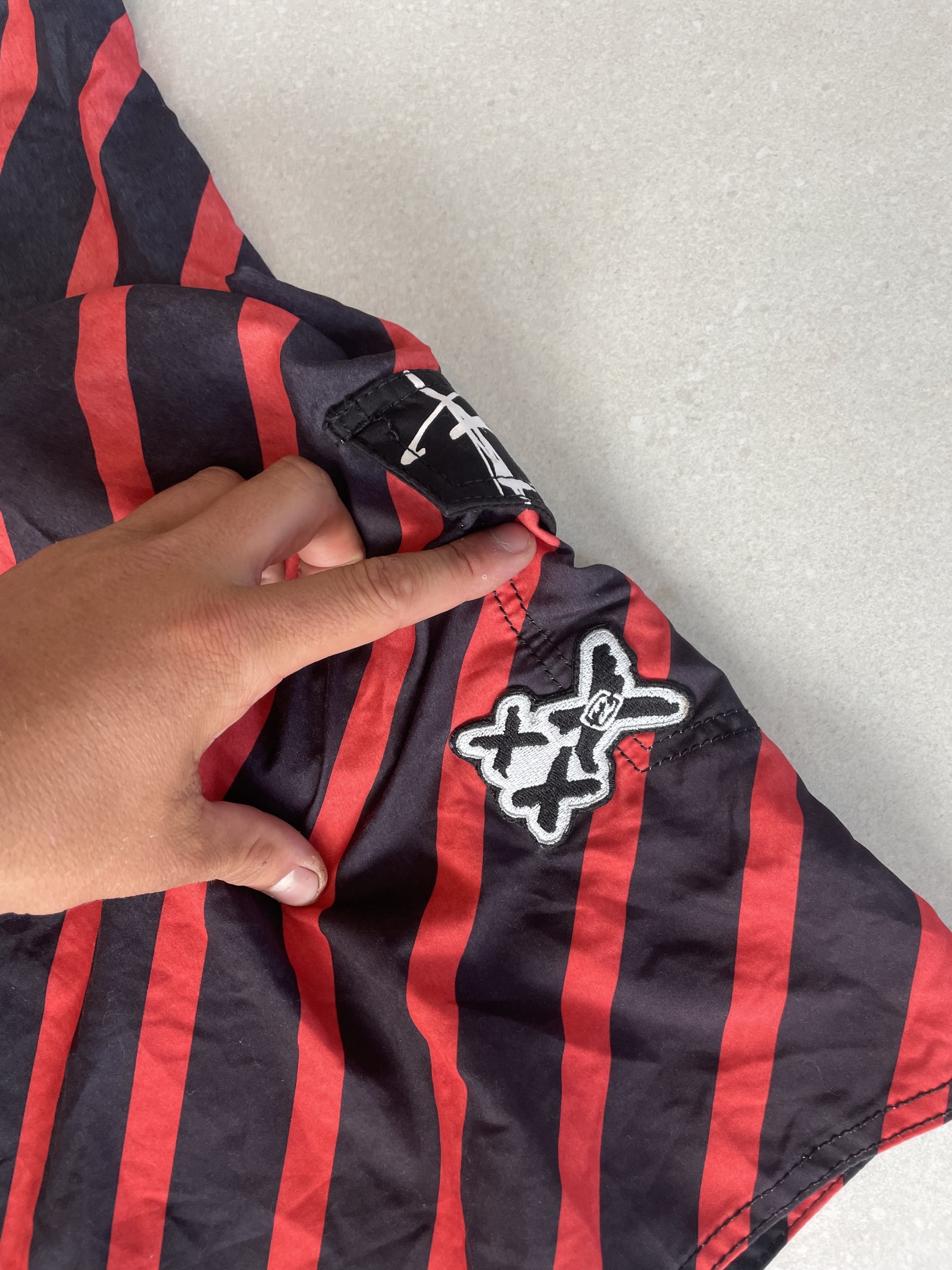 Taj Burrows Billabong Men's Red & Black Striped Board Shorts 36 image 5
