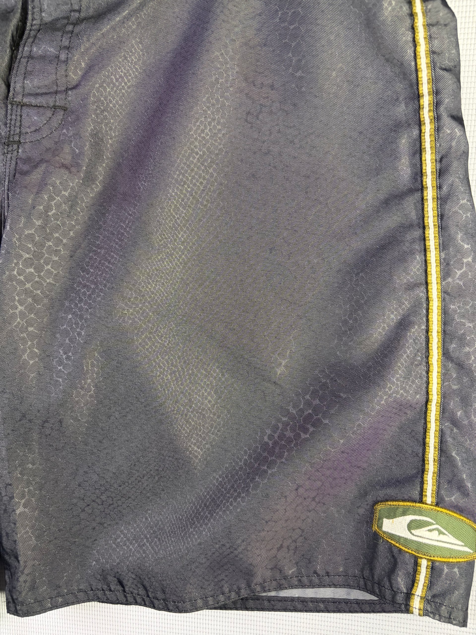 Quiksilver Grey & Beige Cargo Board Shorts Large Hex Print image 3