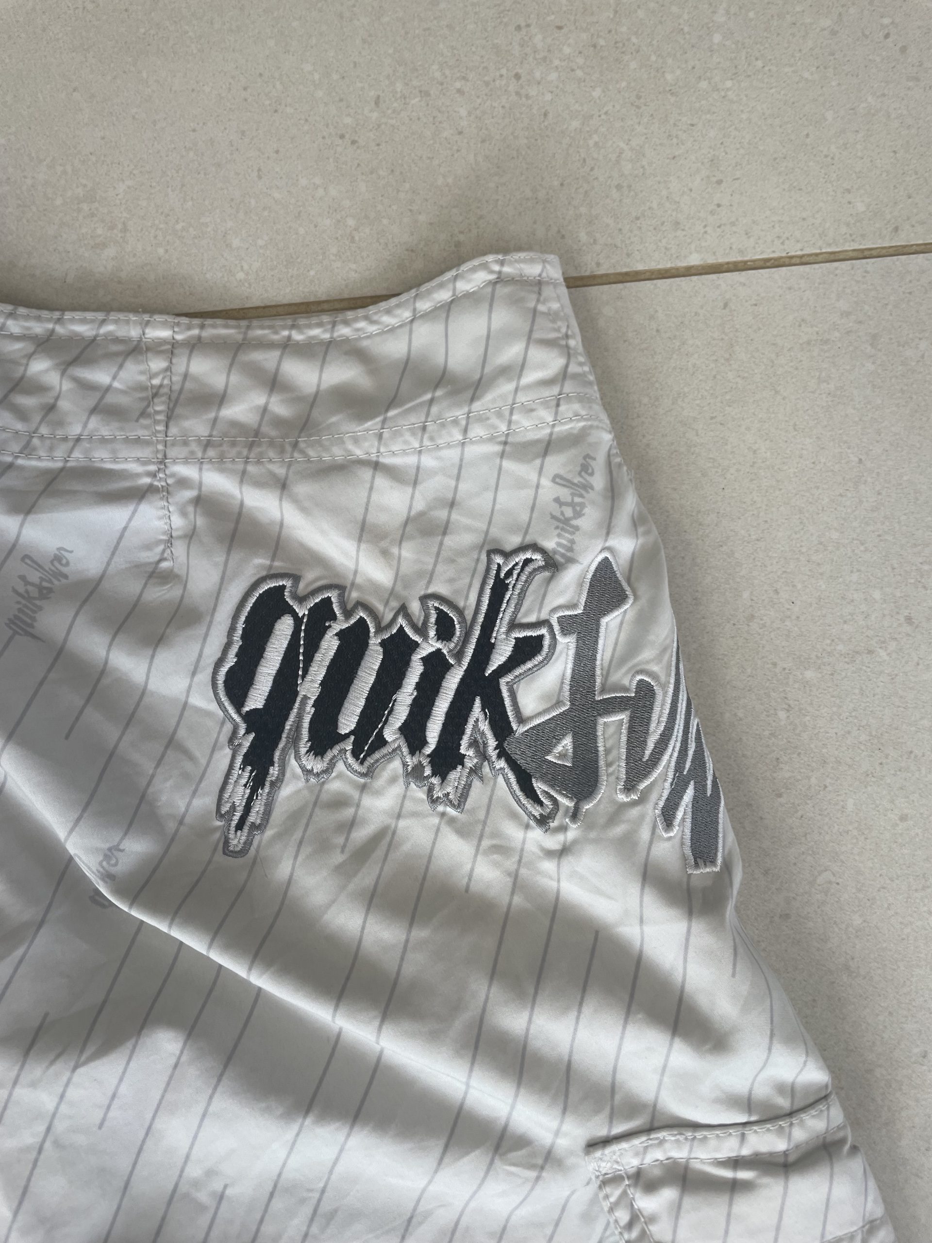 Quiksilver White & Black Men's Board Shorts Size 36 image 5