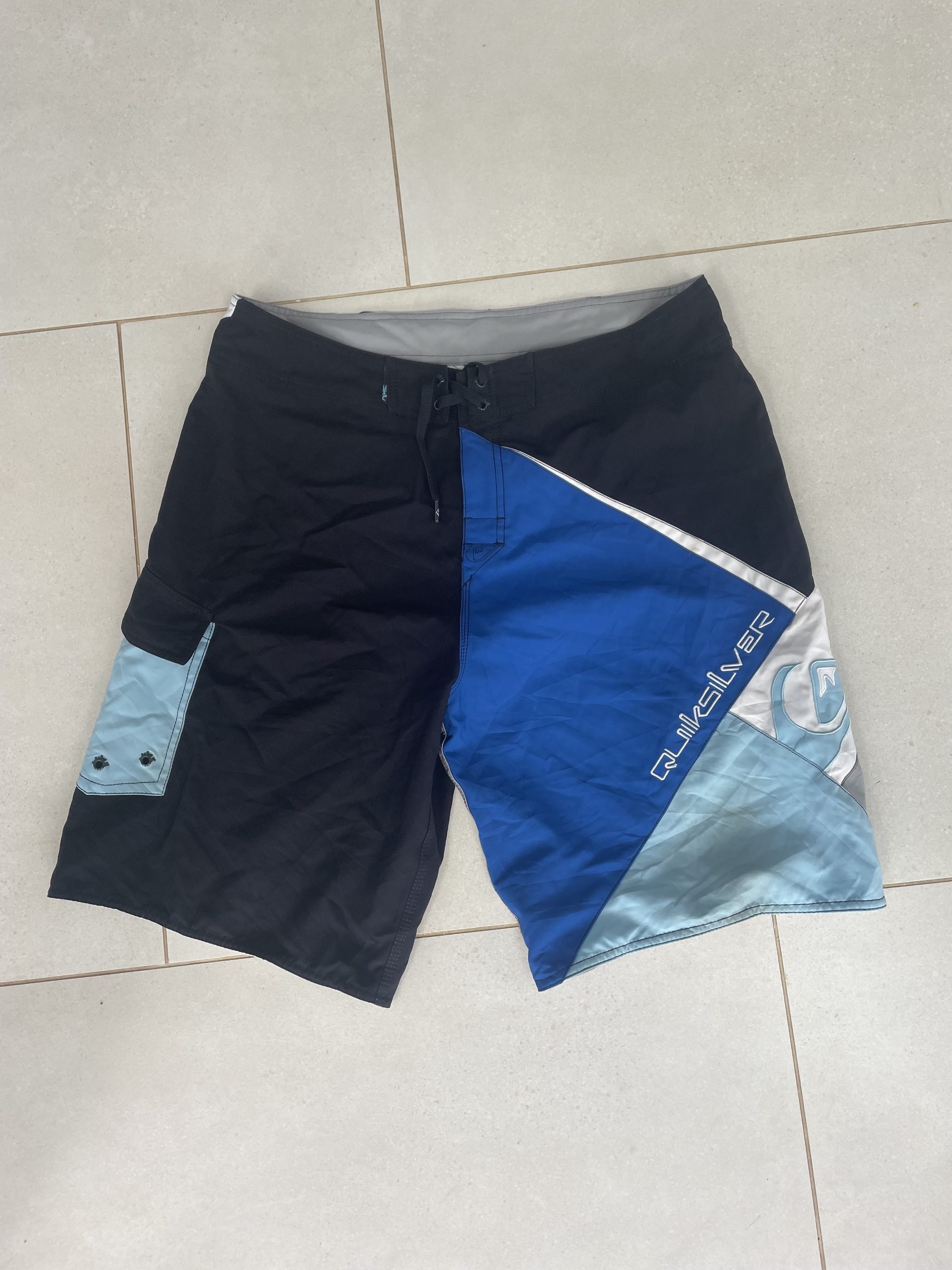 Quiksilver Men's Blue & Black Board Shorts 38 Waist