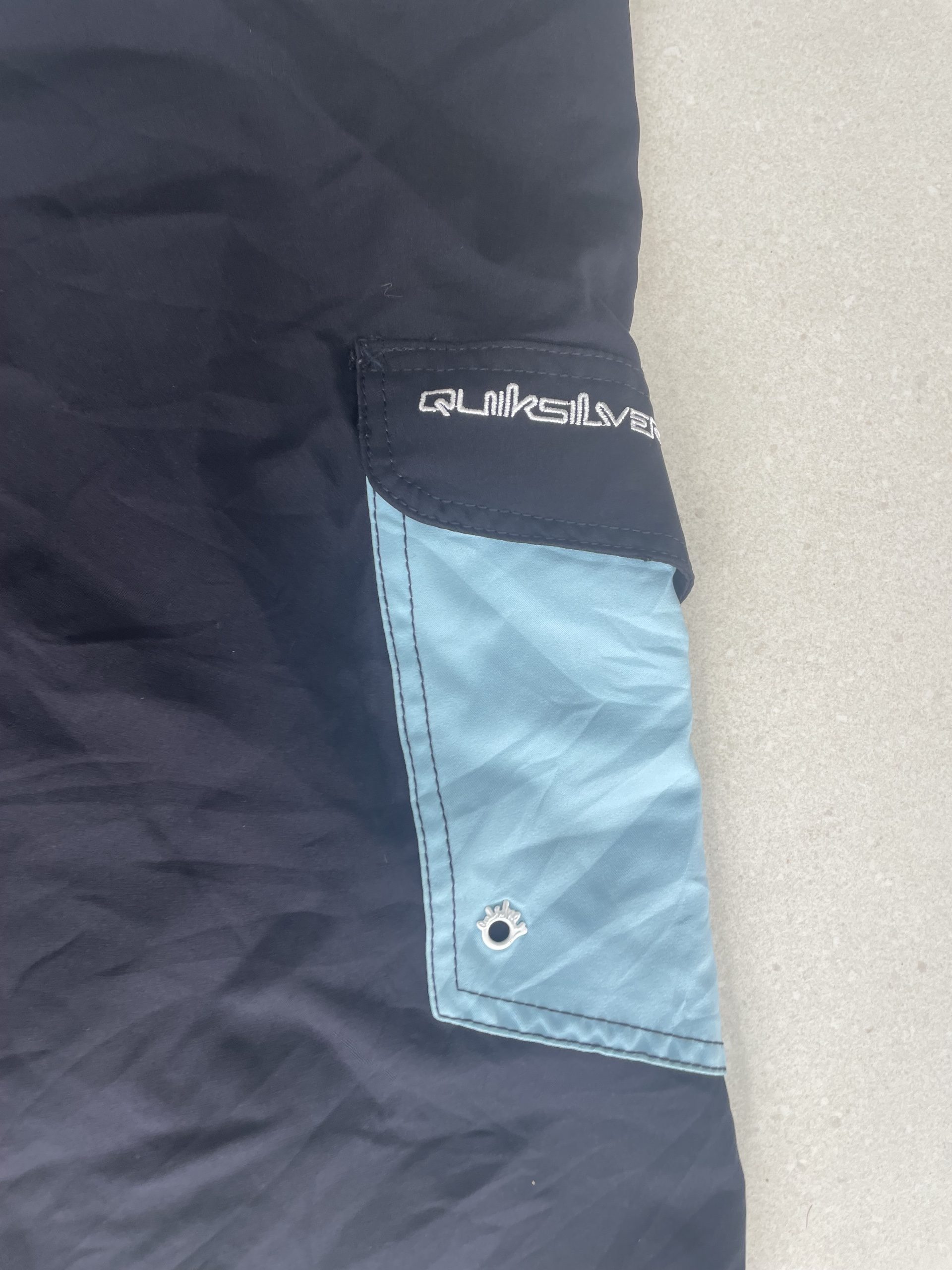 Quiksilver Men's Blue & Black Board Shorts 38 Waist image 6