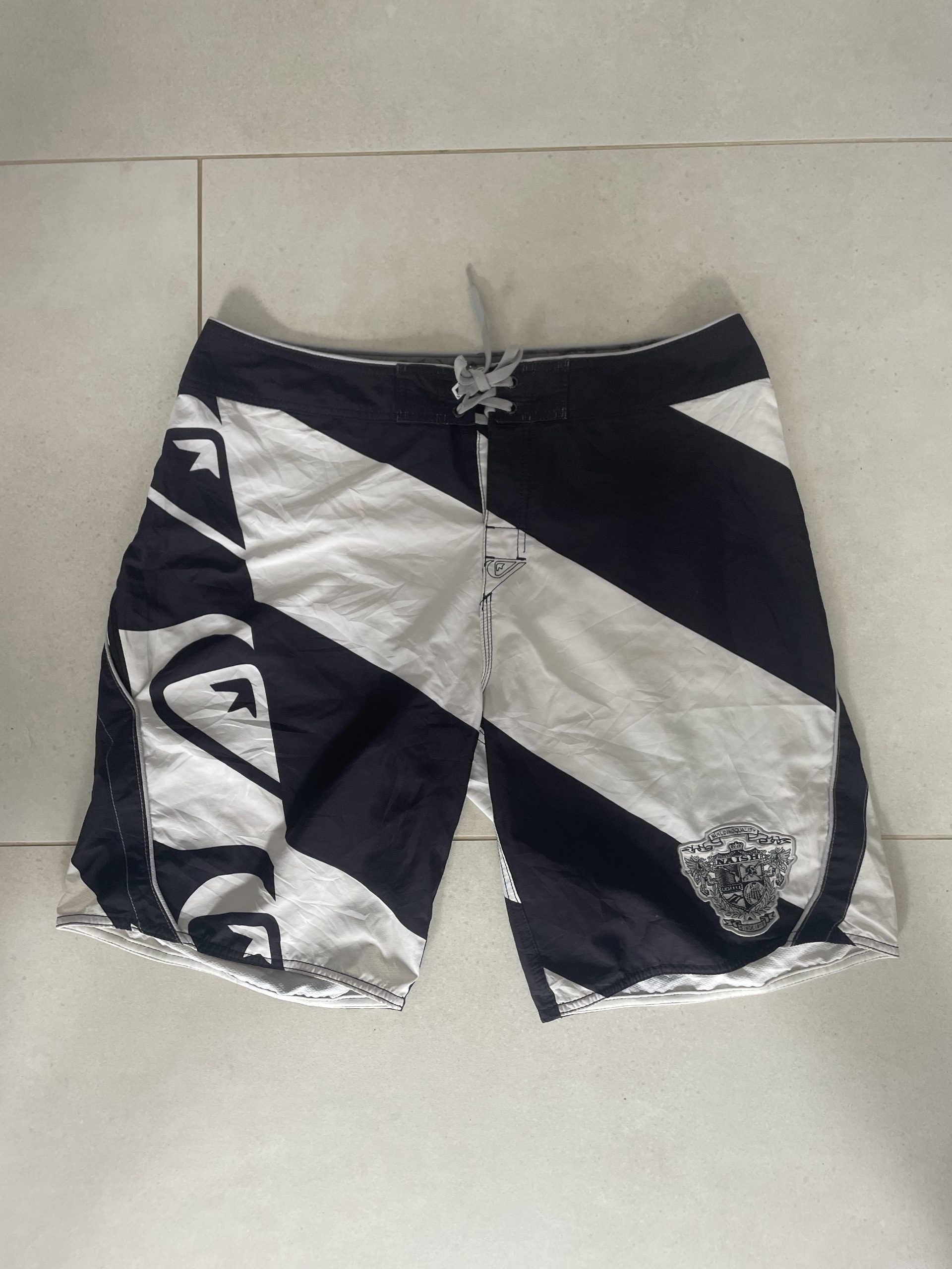 Quiksilver Black & White Board Shorts 36 with Crest Patch
