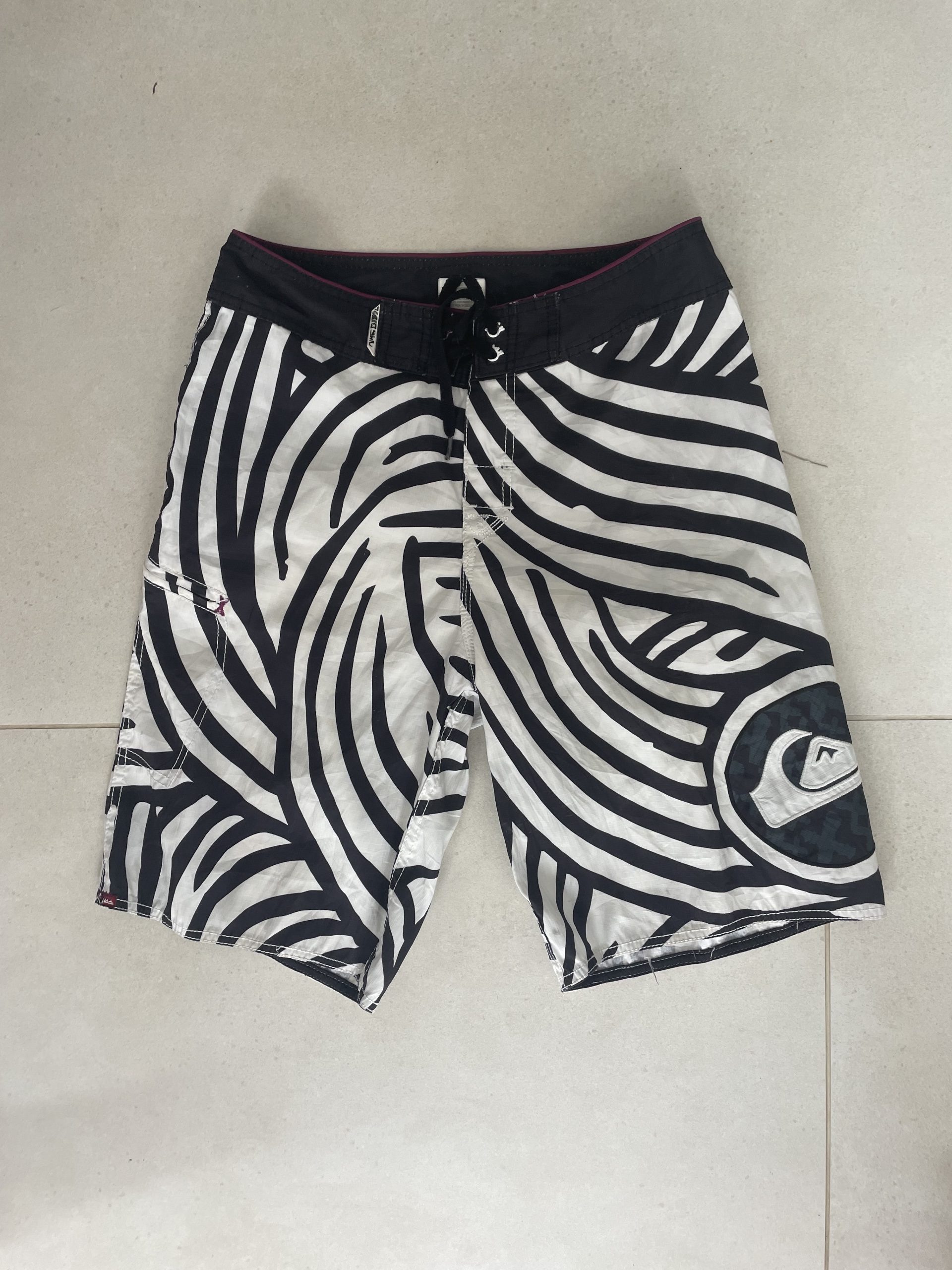 Quiksilver Black & White Zebra Print Men's Board Shorts 30