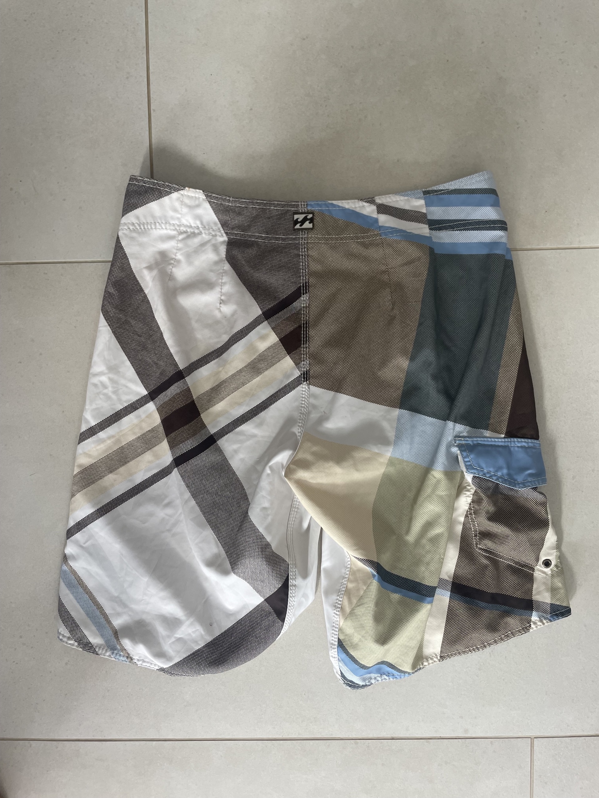 Billabong Men's Multi Plaid Board Shorts Size 36 Waist image 4