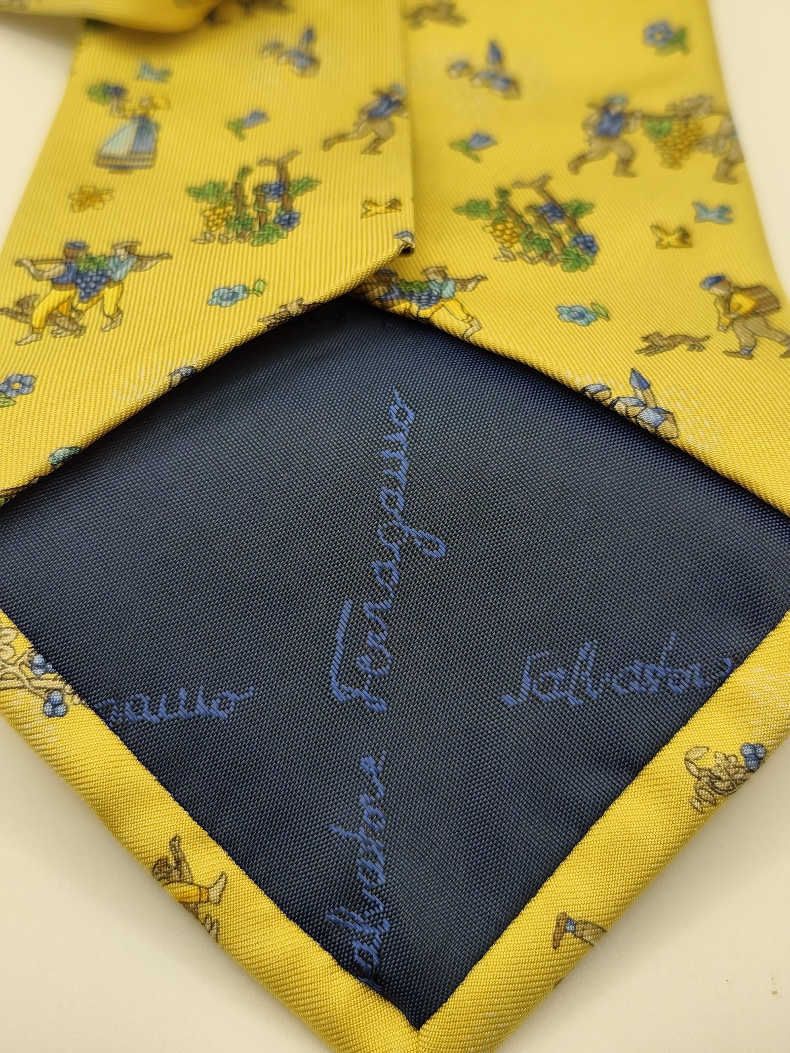 Salvatore Ferragamo Yellow Silk Print Tie Men's image 4