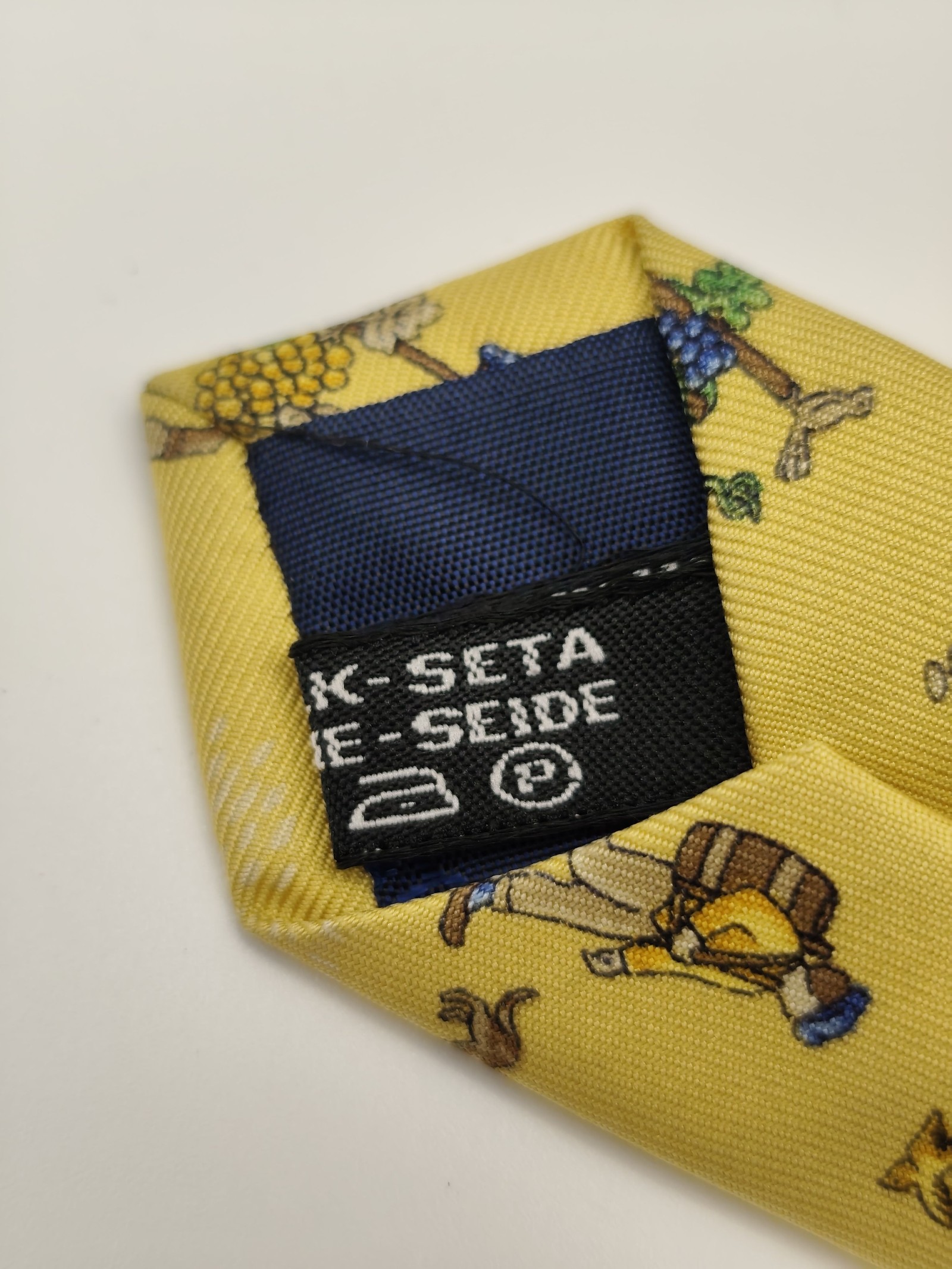 Salvatore Ferragamo Yellow Silk Print Tie Men's image 5