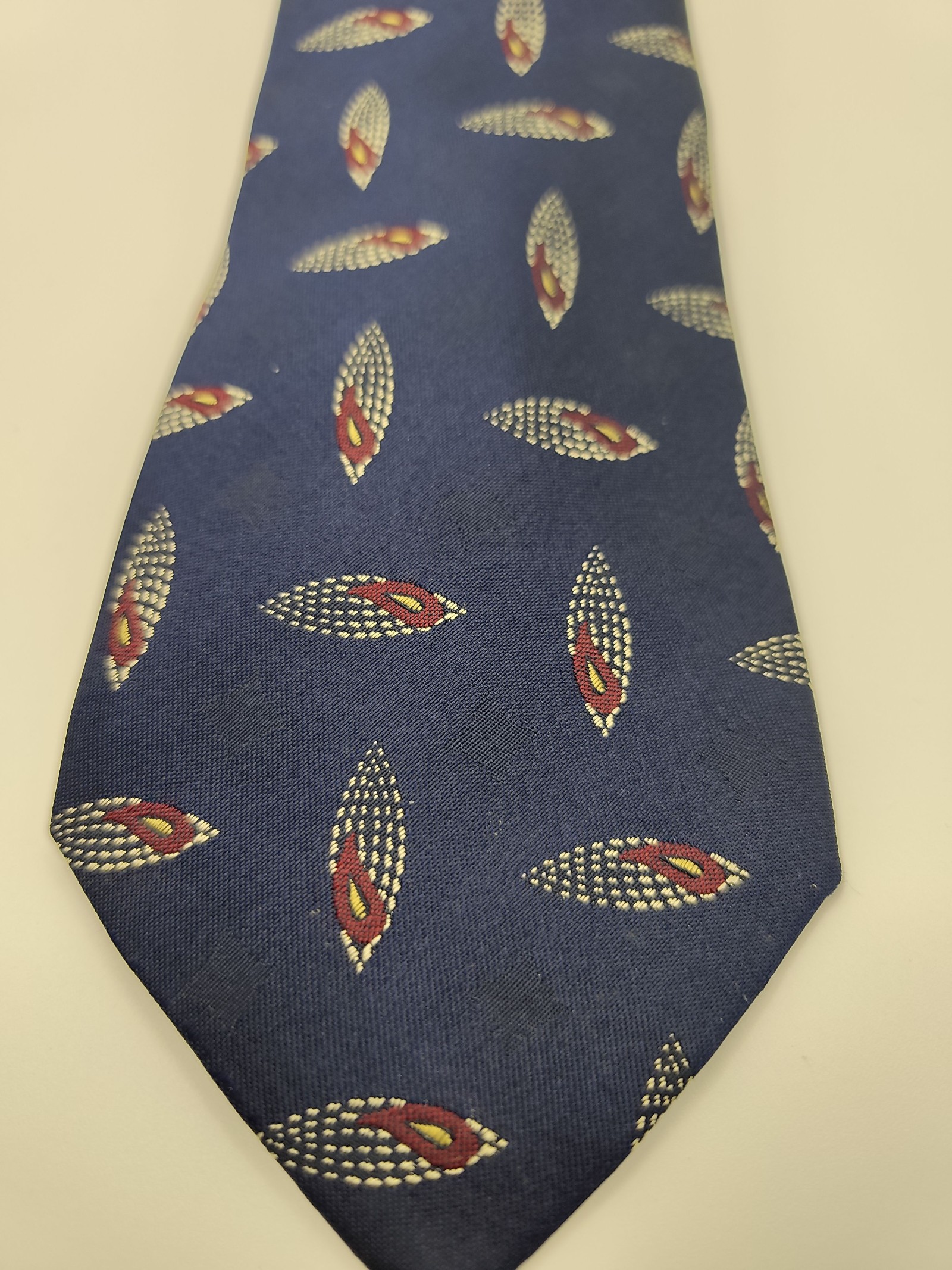 Chanel Men's Blue & Red Patterned Silk Tie image 5