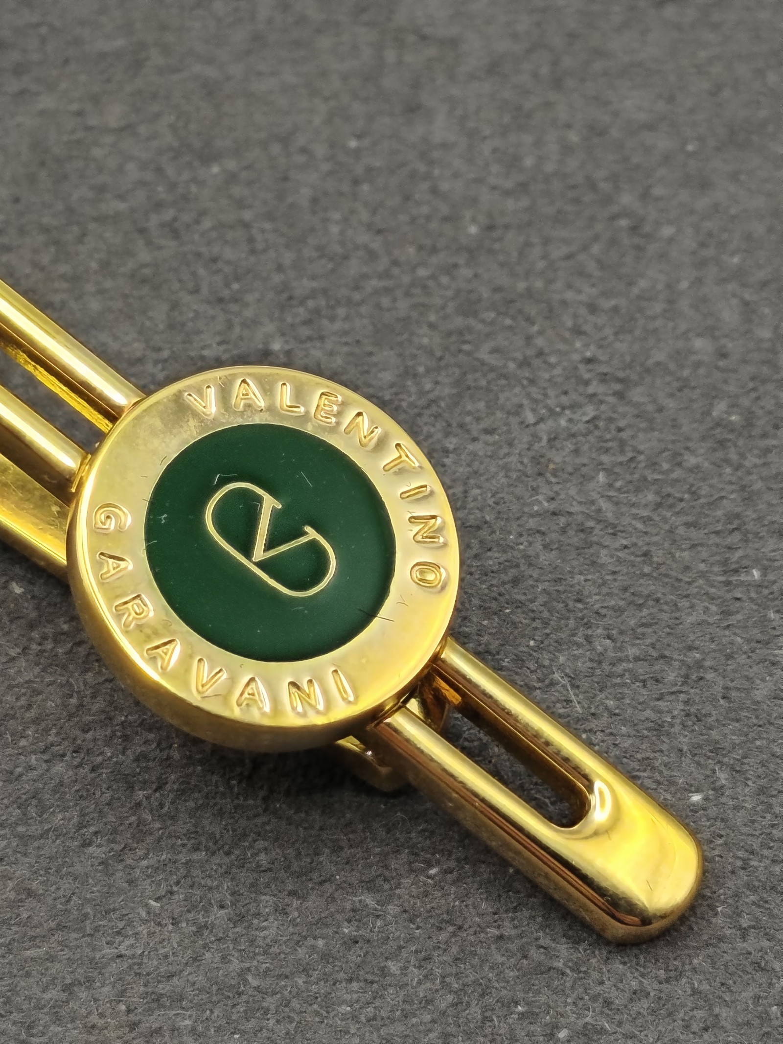 Valentino Garavani Gold & Green Tie Clip & Cufflinks Set Other image 10