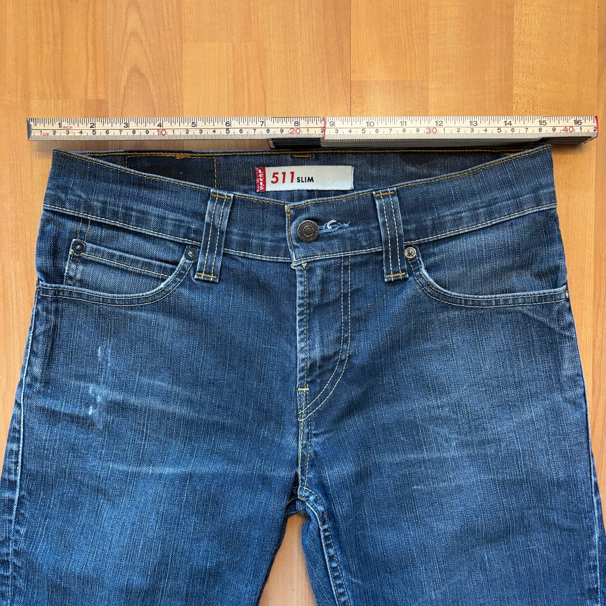 Vintage Levi's Blue 511 Capri 3/4 length Jeans 34 Waist Distressed Hem image 5