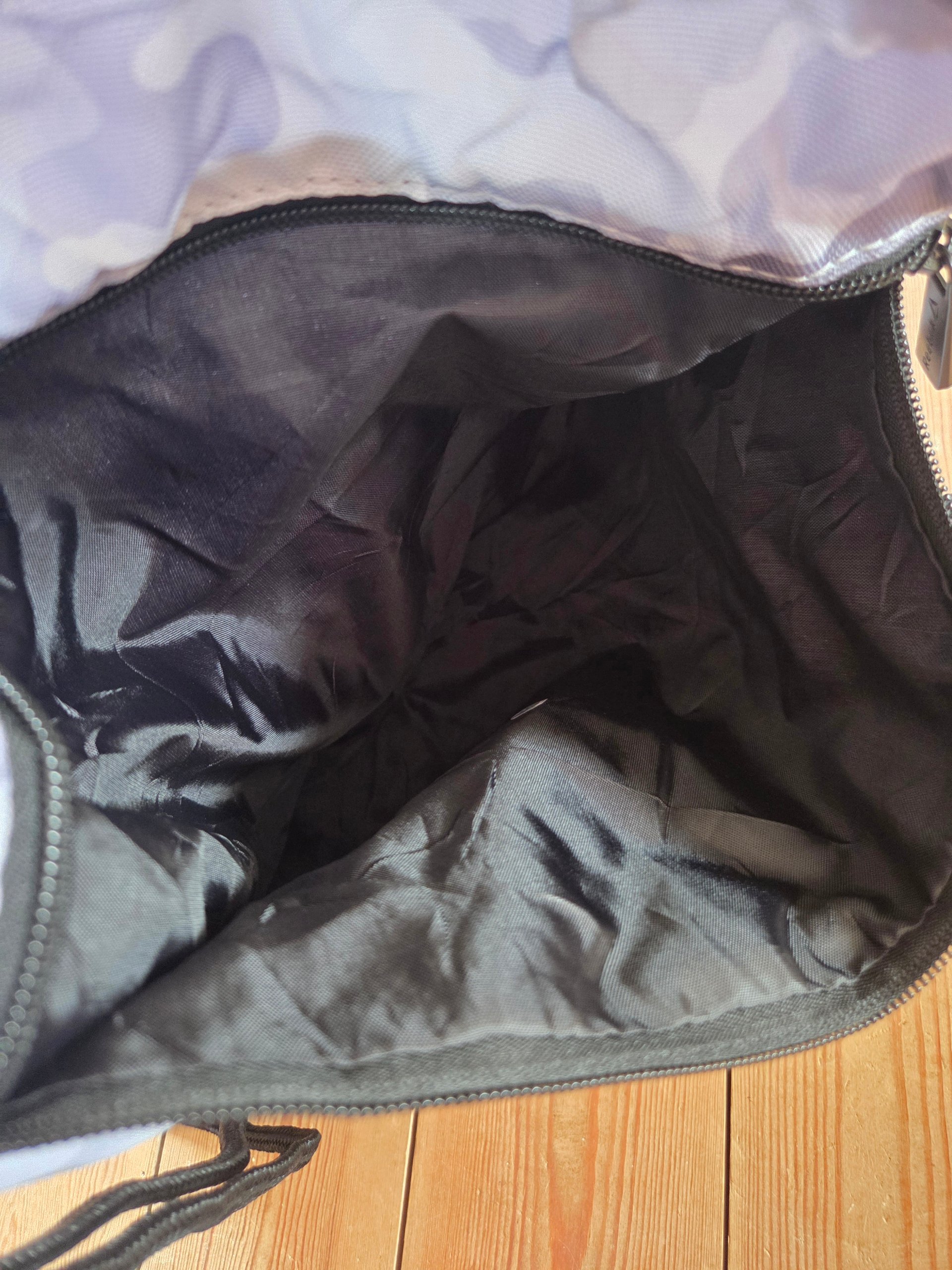 Reebok Grey Camo Drawstring Backpack Gym Sack Sports Bag Black White image 9