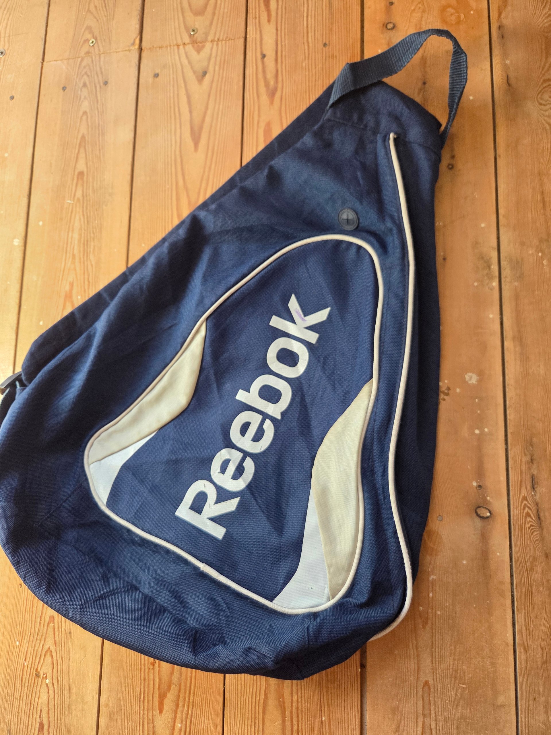 Reebok Y2K 2000s Navy White One Shoulder Sling Backpack Crossbody Bag image 6