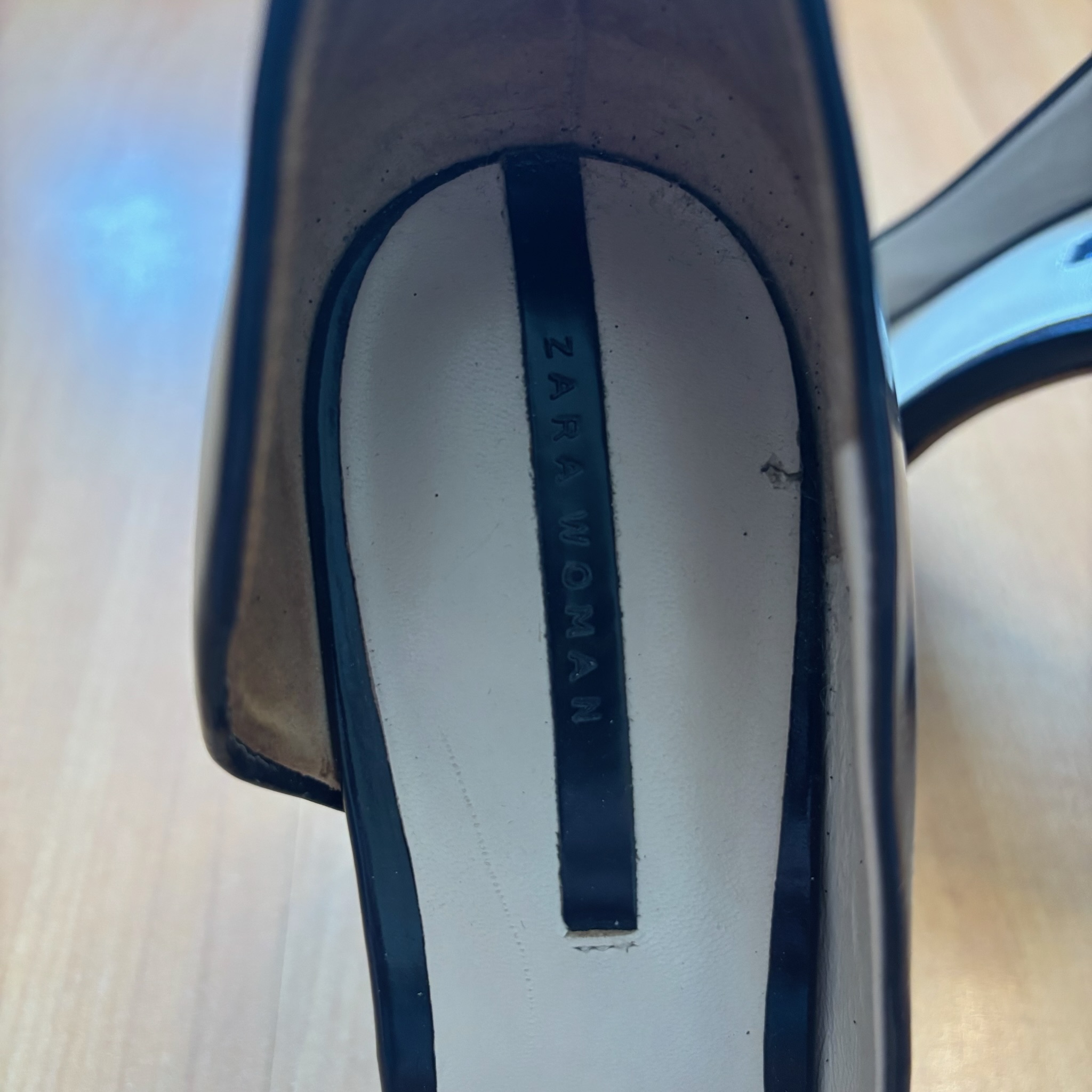 Zara Woman Black Patent Leather Block Heel Pumps UK 6 image 3