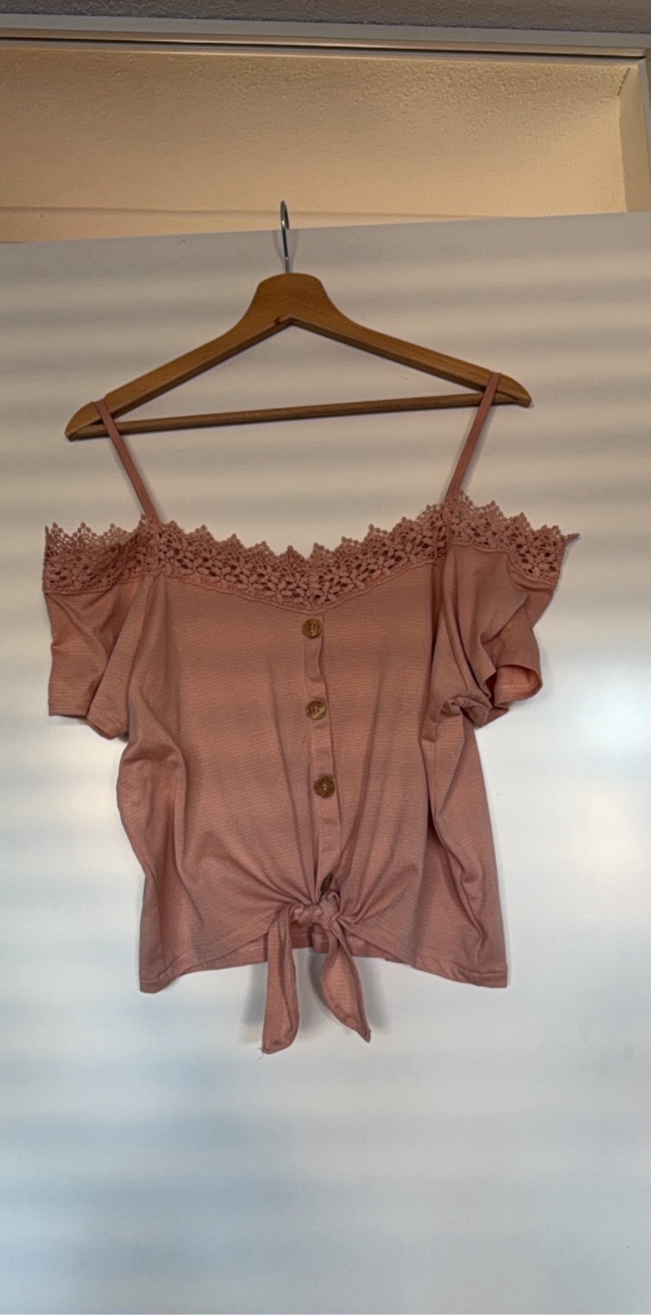 Romantic country Pink Lace Trim Cold Shoulder Tie Front Top Medium