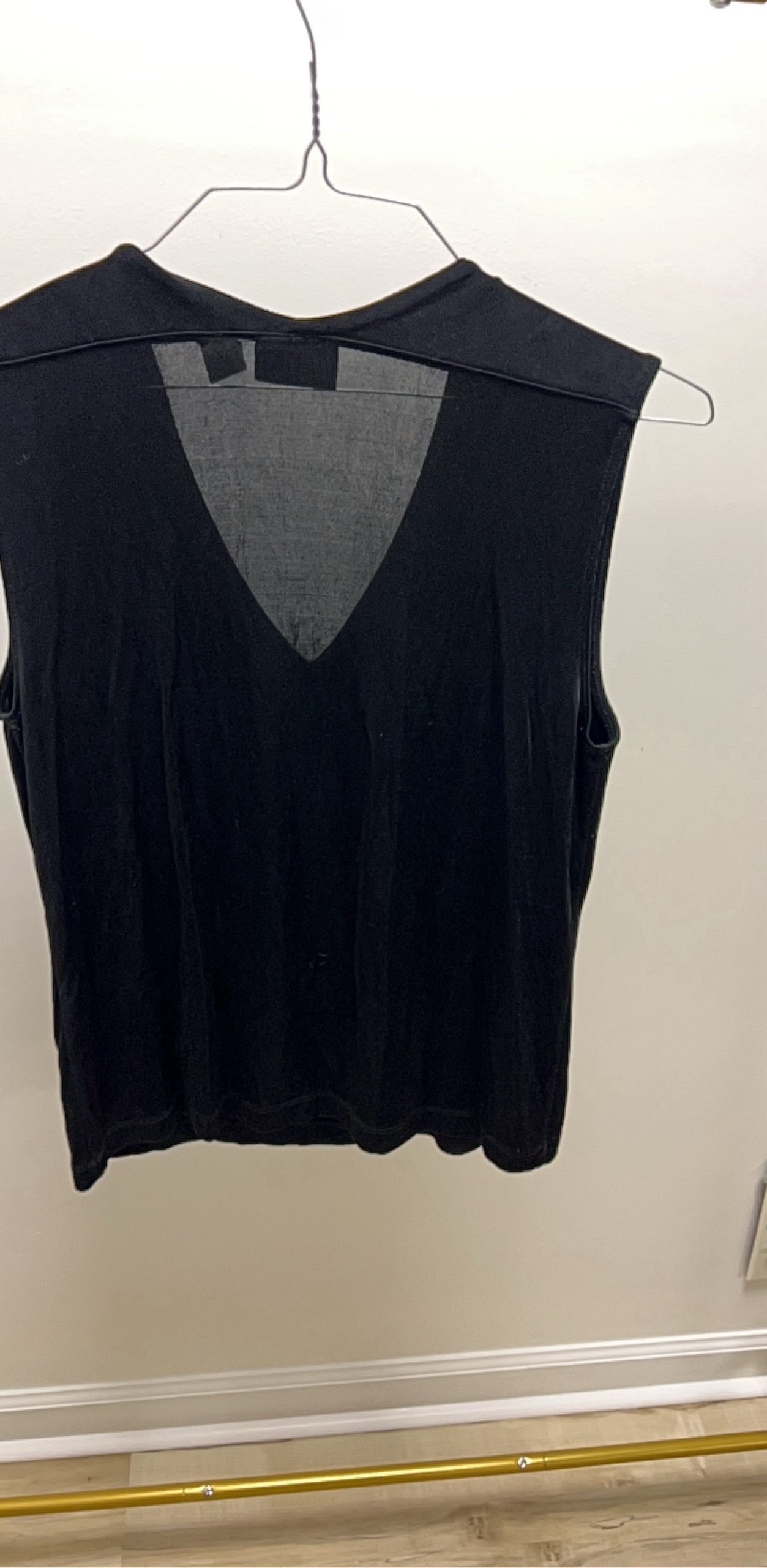 Chico's Women's Black V-Neck Tank Top Size 2 image 3