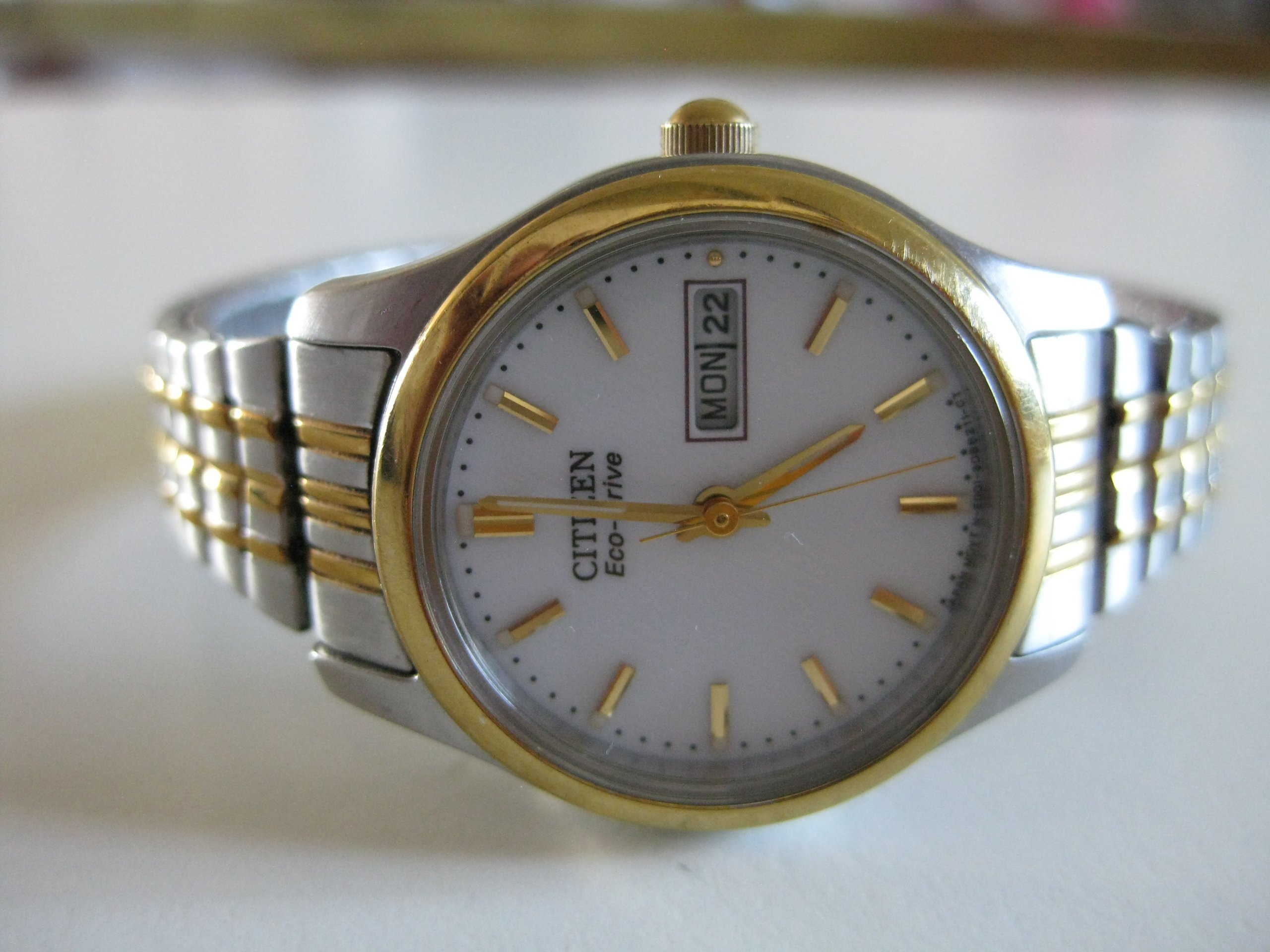 Citizen Two-Tone Eco-Drive Men's Wristwatch image 4