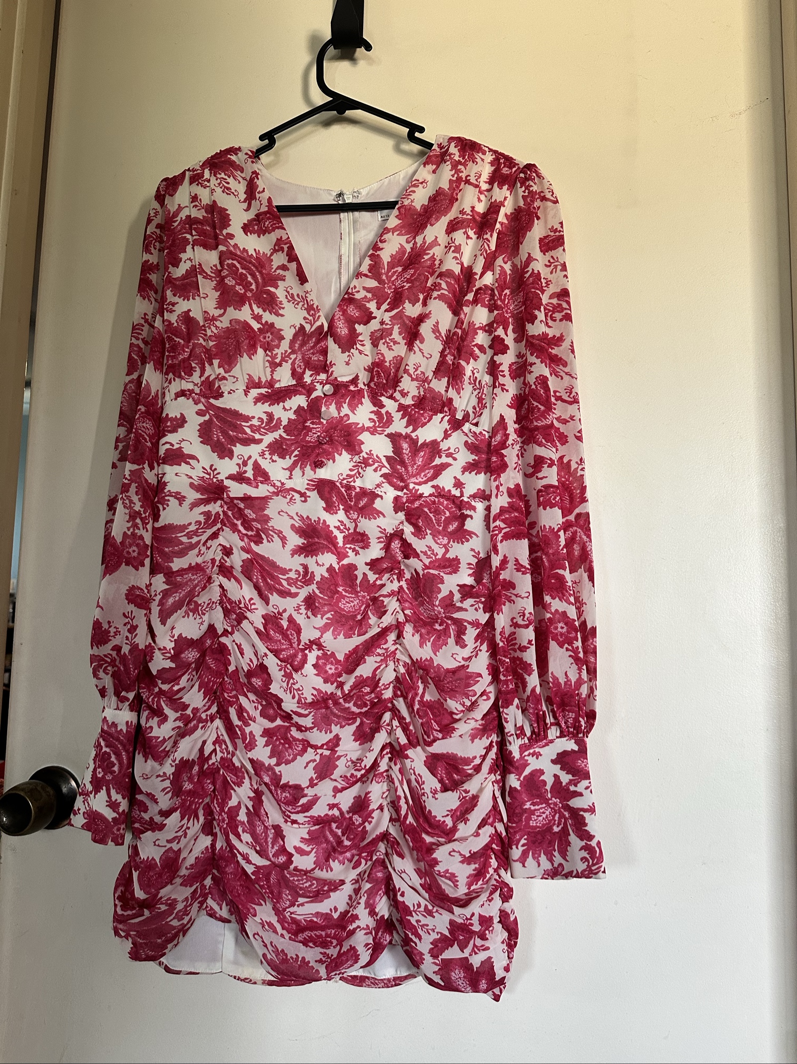 Seven Wonders Women's Pink & White Floral Ruched Dress Large
