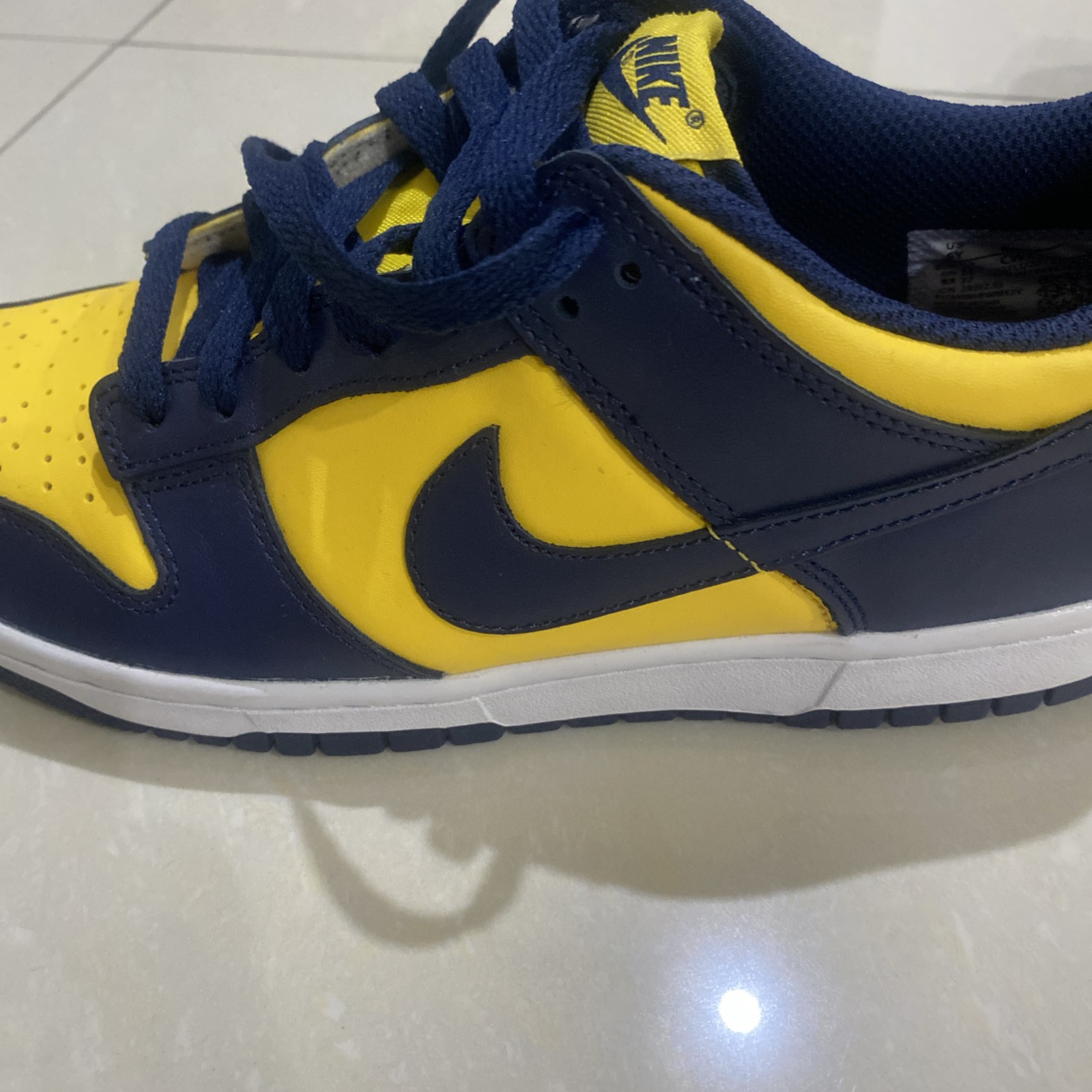 Nike Yellow & Navy Dunk Low Sneakers US 8.5 image 4
