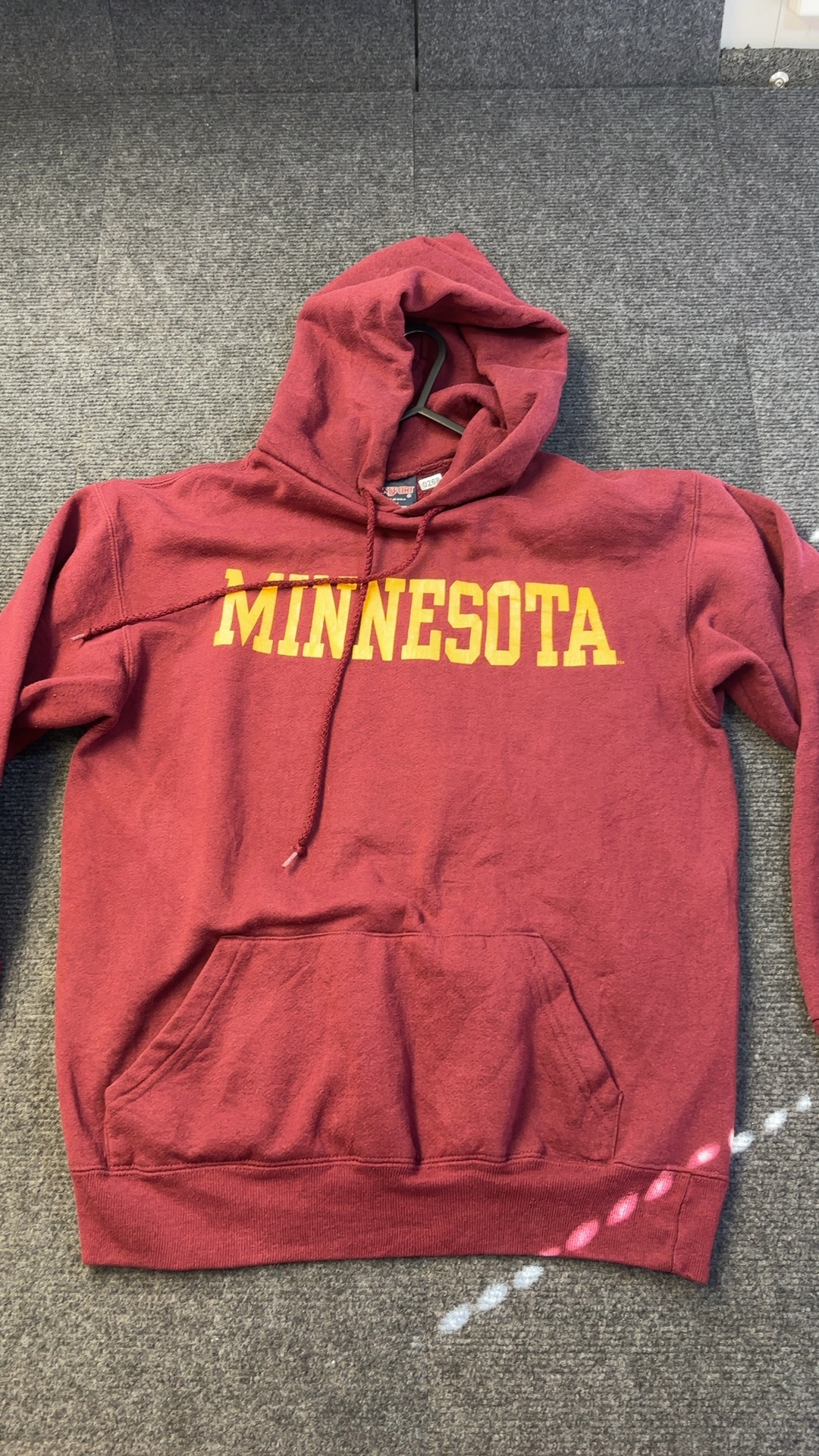 Minnesota Burgundy Hoodie Medium 50% Polyester 50% Cotton good condition image 2
