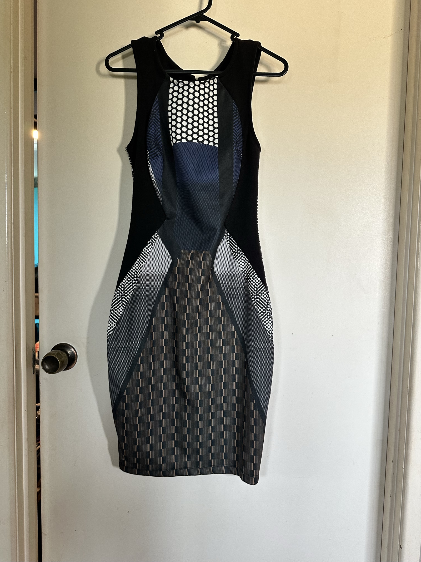 Shareen Black & Multicolour Patterned Dress Size 8