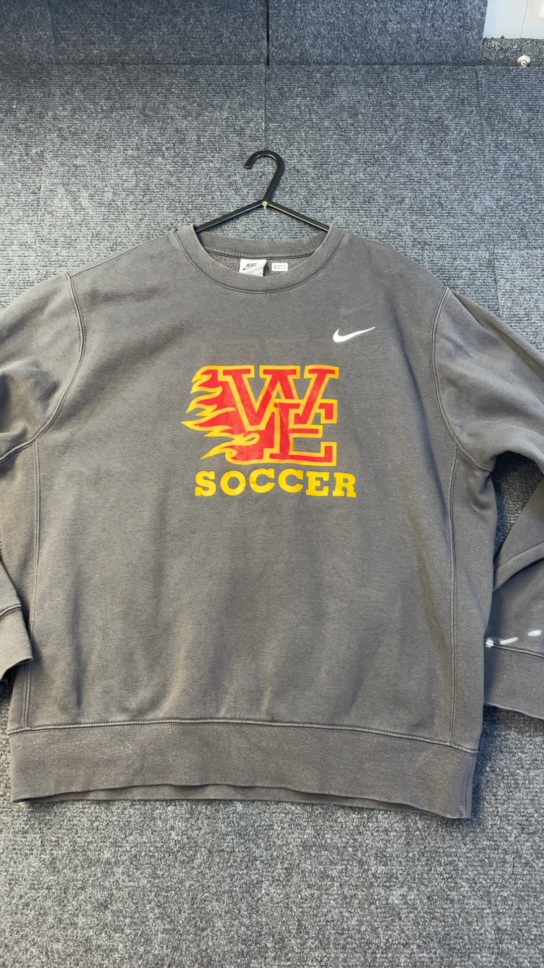Nike Grey Williamsville East Soccer Cotton Sweatshirt Large good condition image 2
