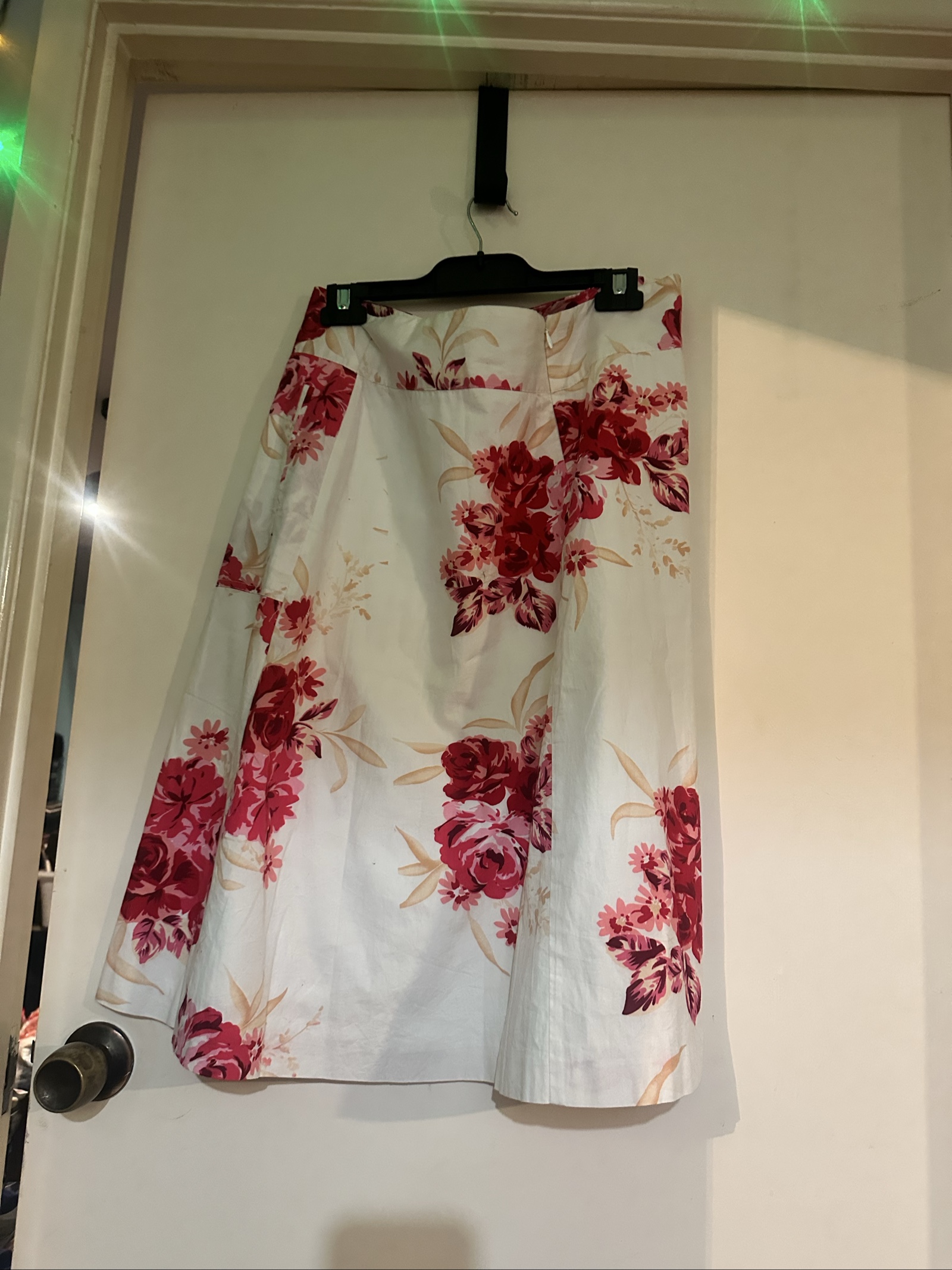 Laura Ashley Women White & Red Floral Midi Skirt Size 14 image 2