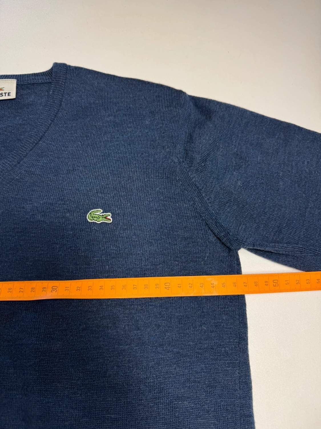 Lacoste Bleu Marine Pull Col V Manches Longues 100% laine - taille 2 (Small) image 8