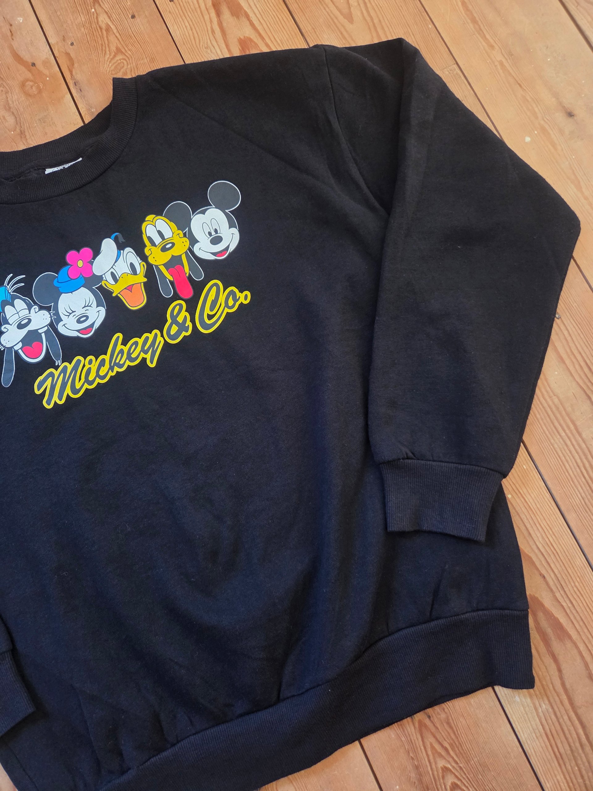 Vintage 90s Disney Mickey & Co Friends Black Crewneck Sweatshirt Size S image 8