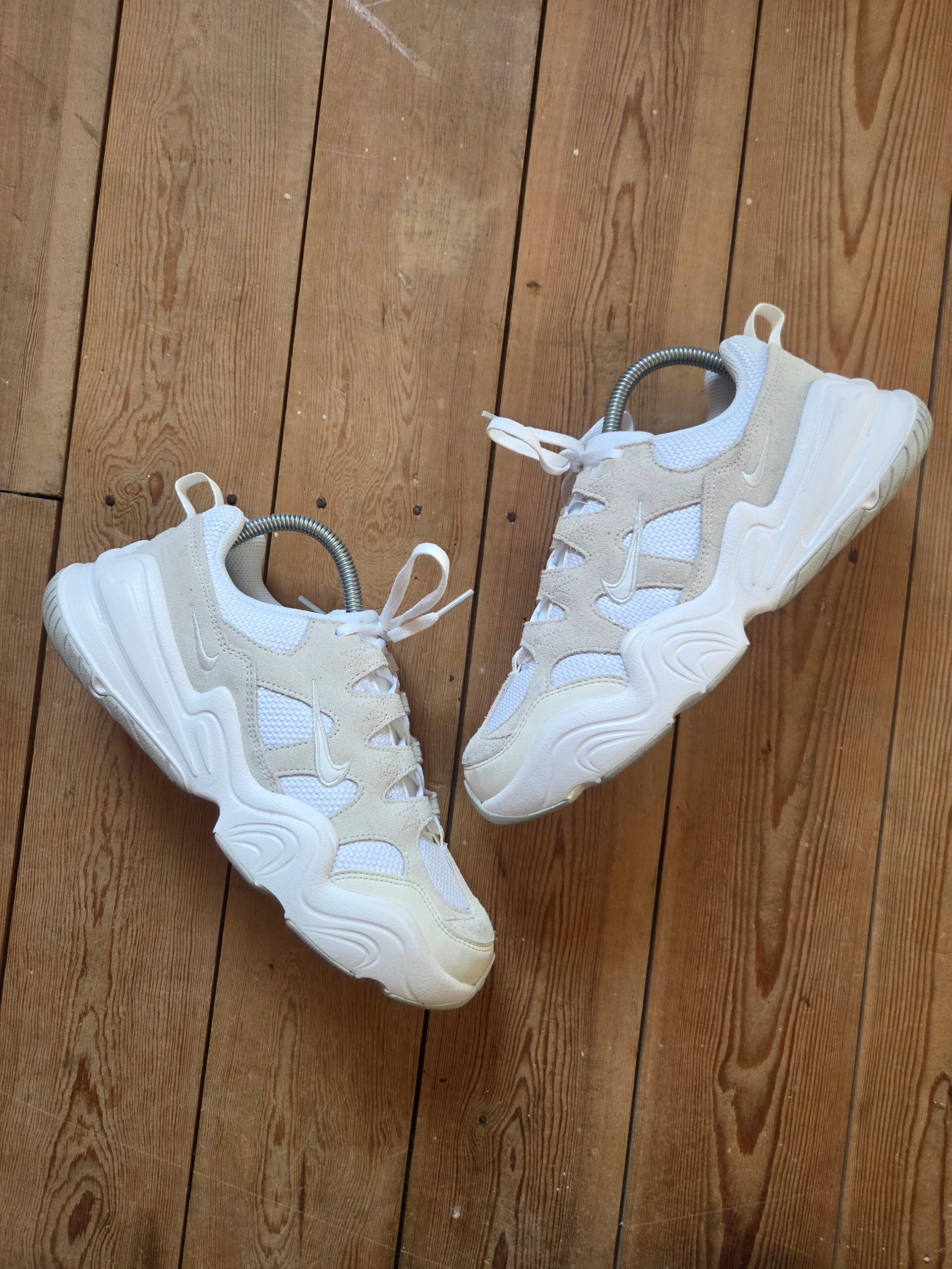 Nike Tech Hera White Photon Dust Women’s UK 5.5 Trainers DR9761-100 image 2