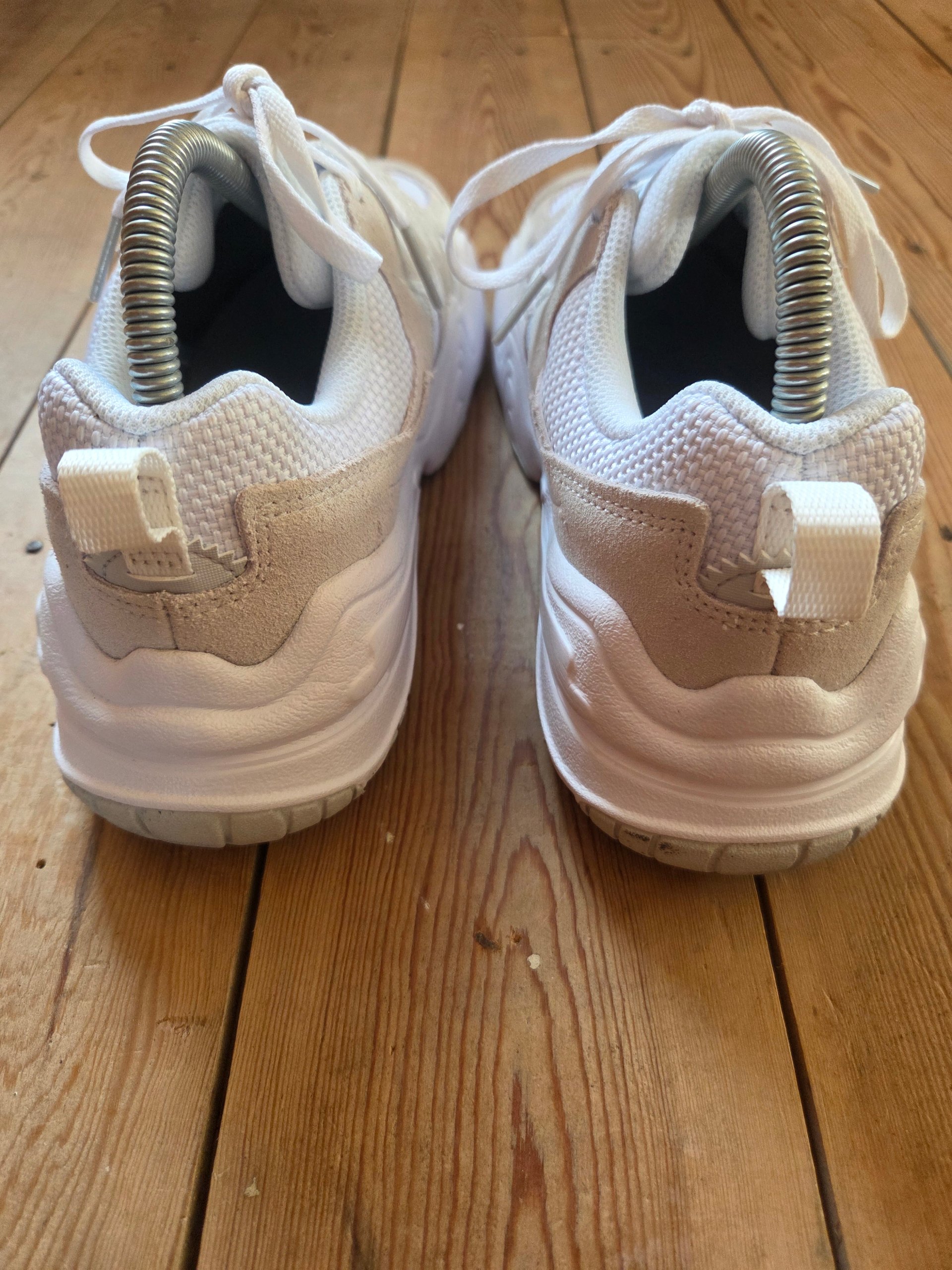 Nike Tech Hera White Photon Dust Women’s UK 5.5 Trainers DR9761-100 image 9