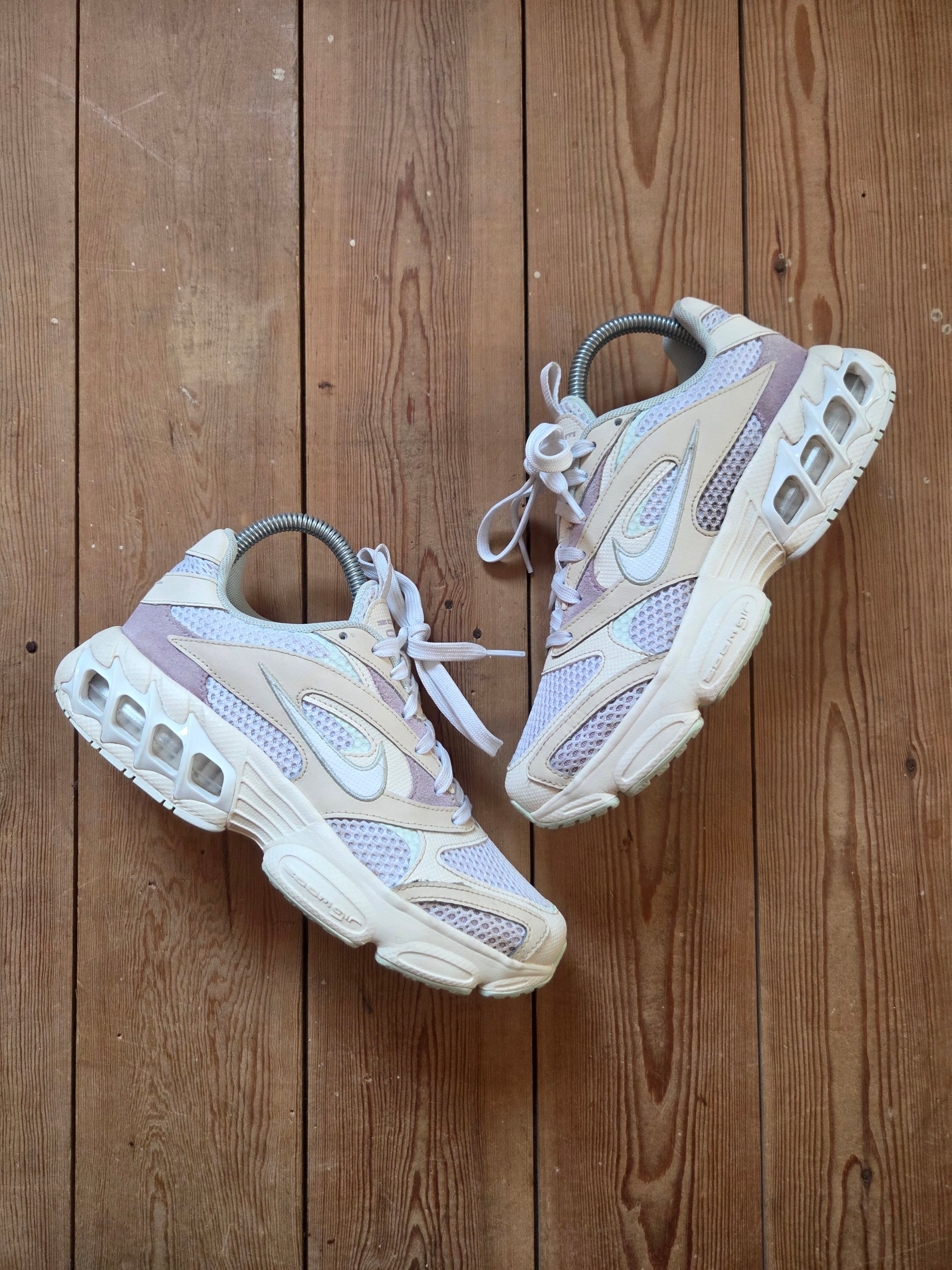 Nike Zoom Air Fire ‘Pearl White Iced Lilac’ Women’s UK 4 Trainers CW3876-200 image 2
