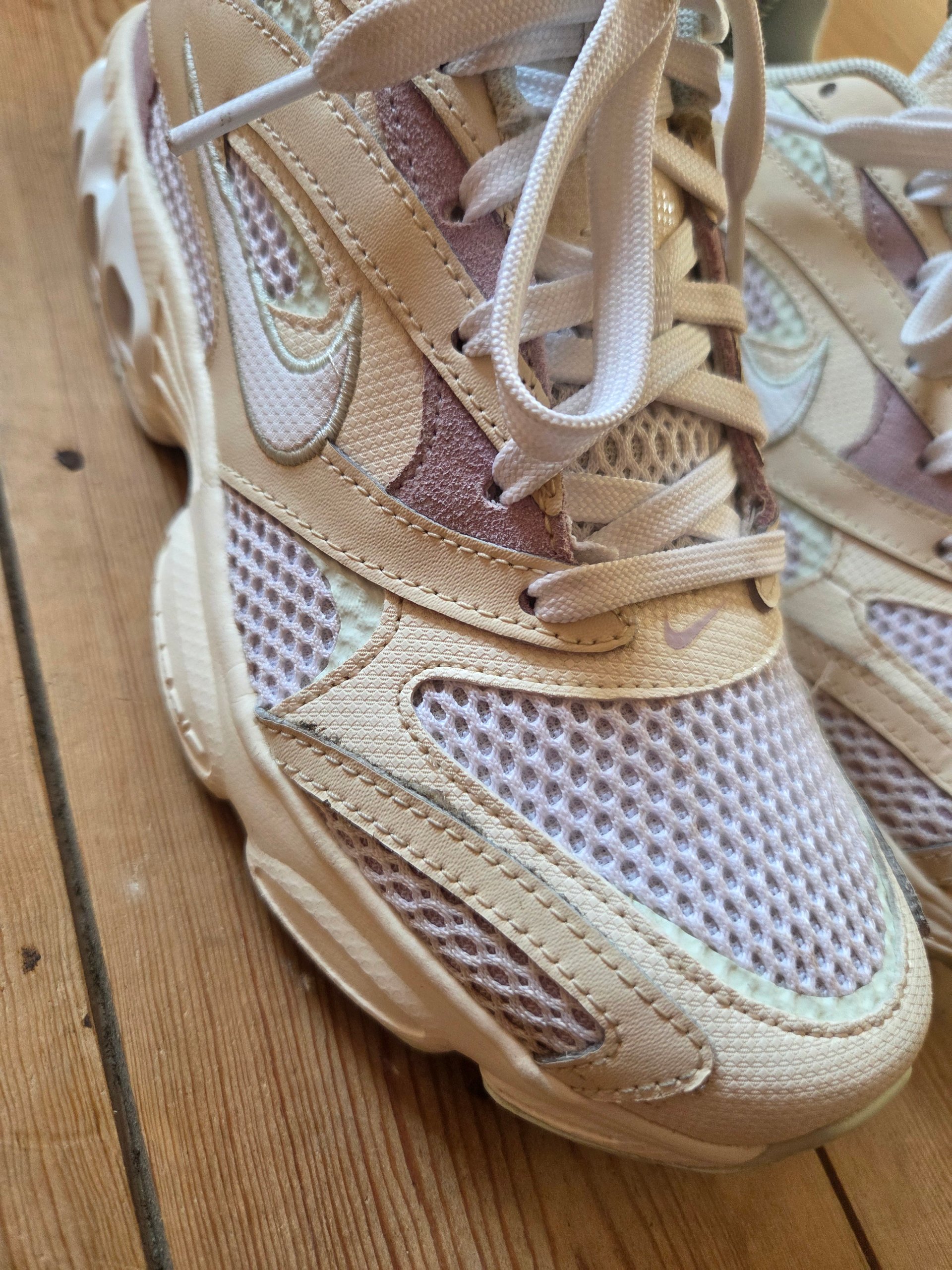 Nike Zoom Air Fire ‘Pearl White Iced Lilac’ Women’s UK 4 Trainers CW3876-200 image 6