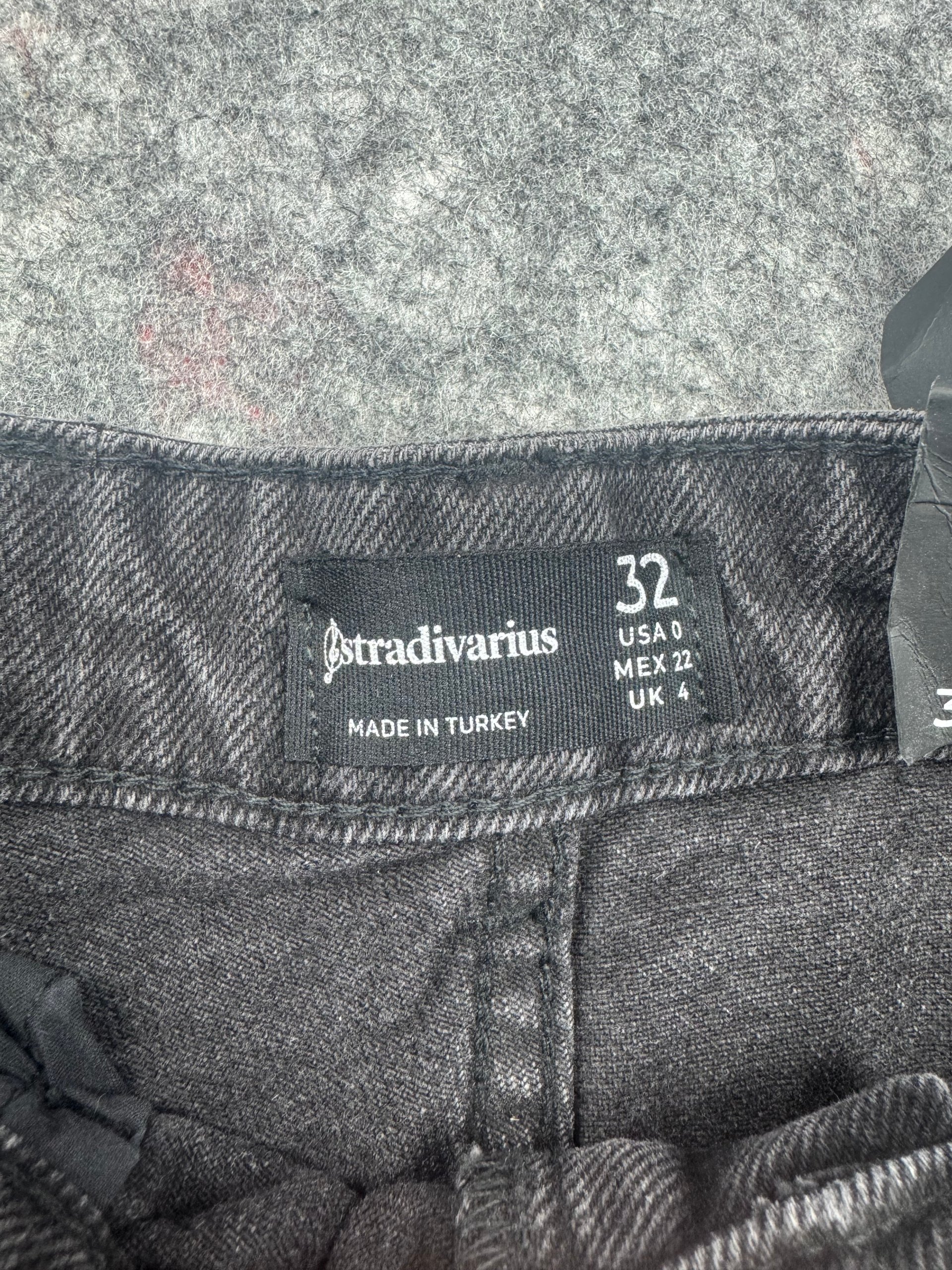 Stradivarius Black Long Straight Fit Jeans W32 UK 4 image 3