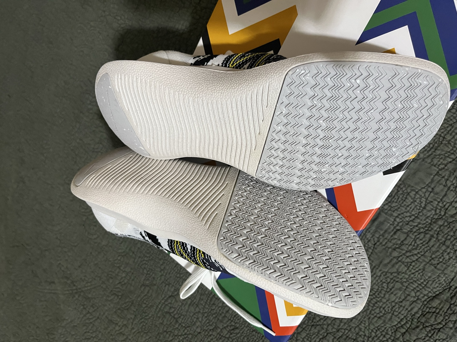 Missoni Men White, Black & Yellow Sneakers EU 41 image 2