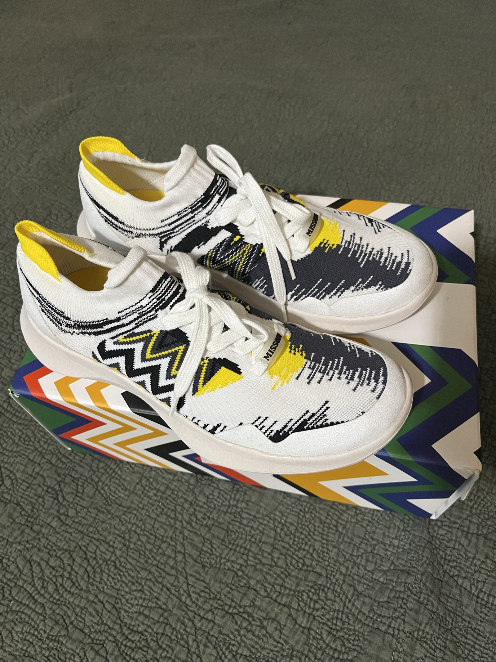 Missoni Men White, Black & Yellow Sneakers EU 41 image 3