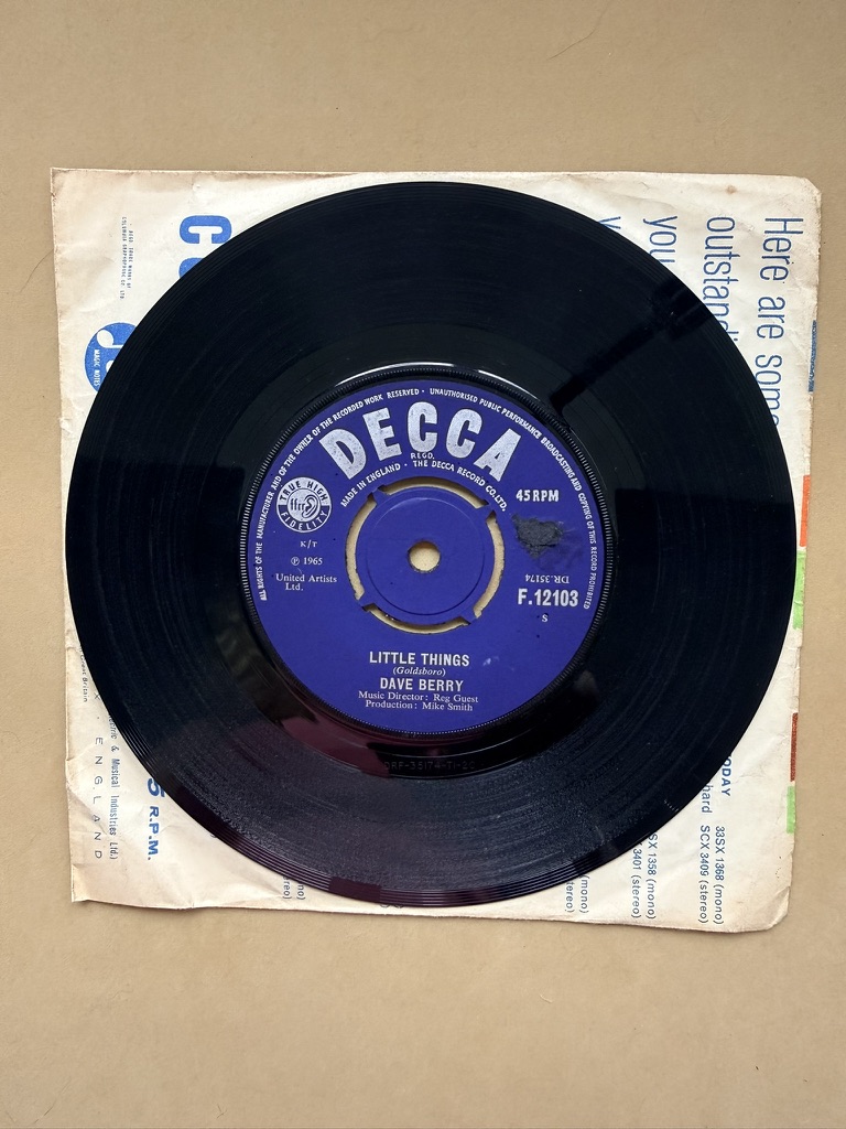 Decca Dave Berry Vinyl 7" 45 RPM Single I've Got A Tiger By The Tail Little Things image 2