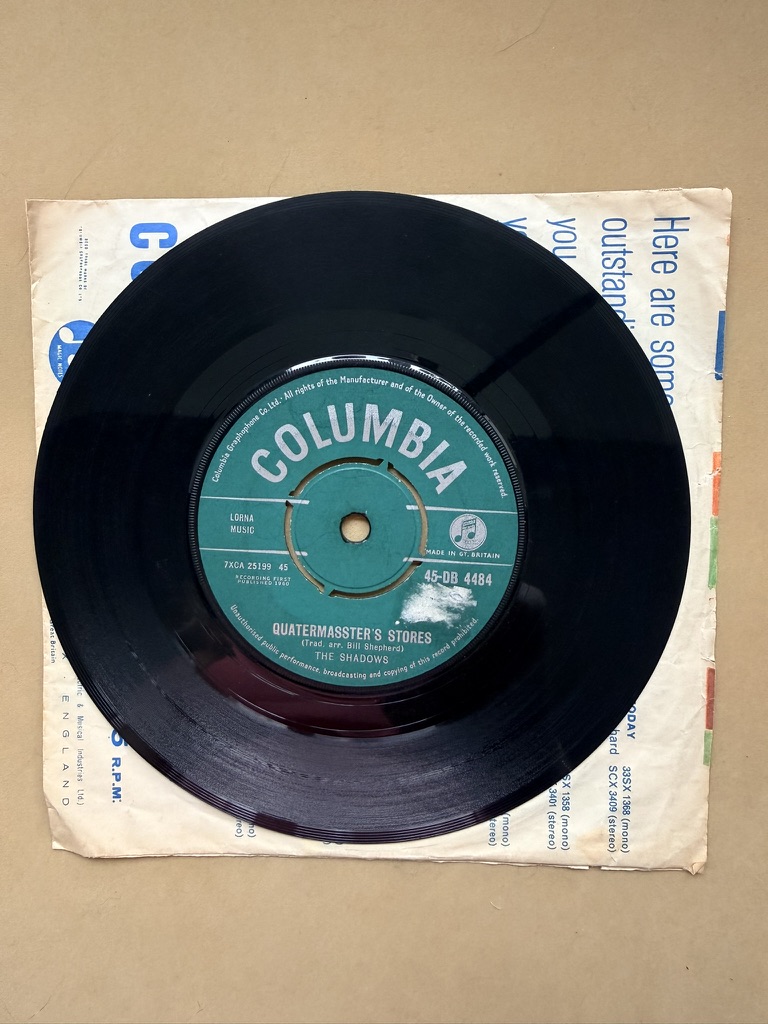Columbia The Shadows Vinyl 7in Single Apache Quatermassters Stores image 2