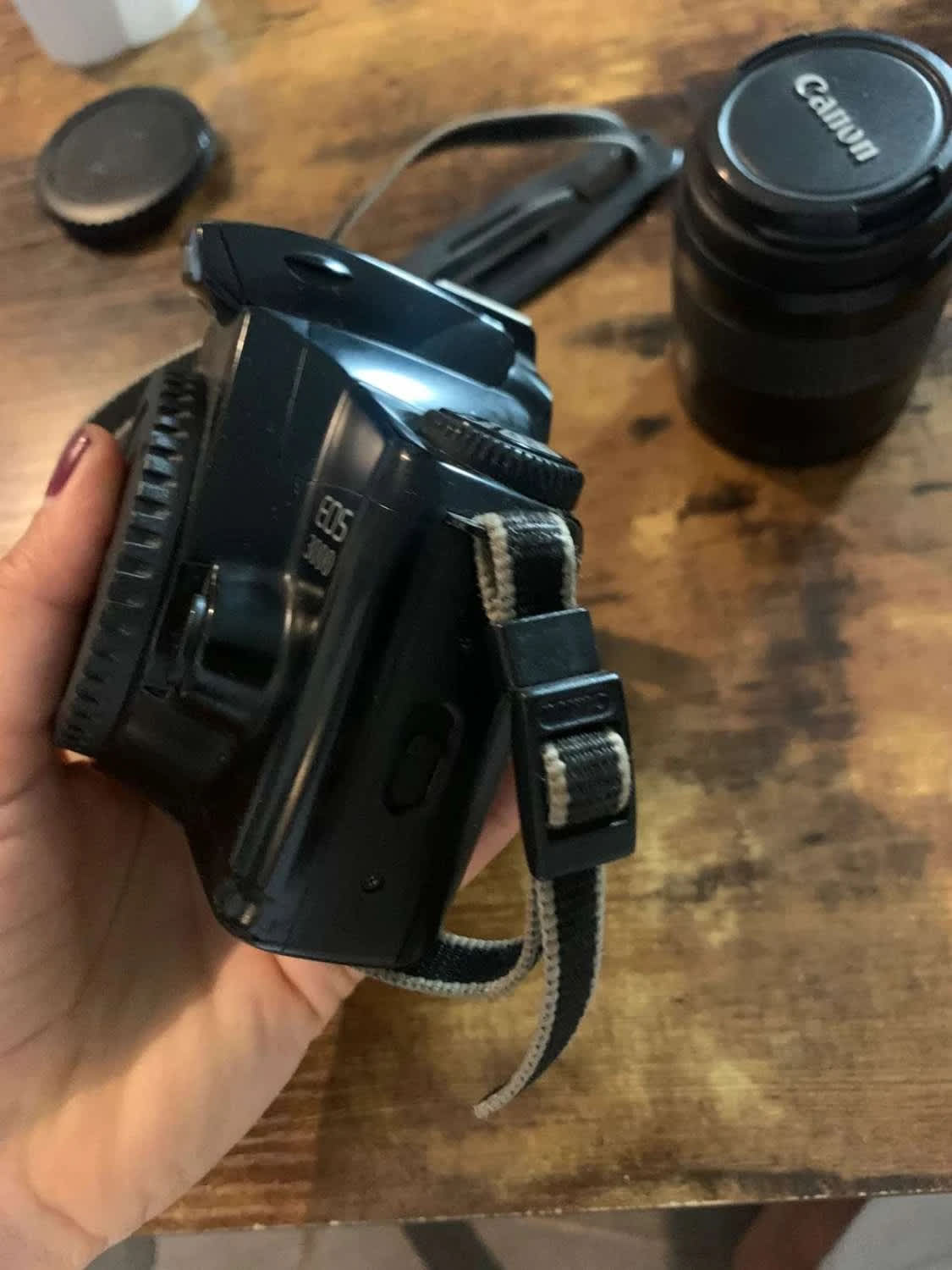 Canon EOS 3000 Argentique Noir avec Objectif & Sangle image 6