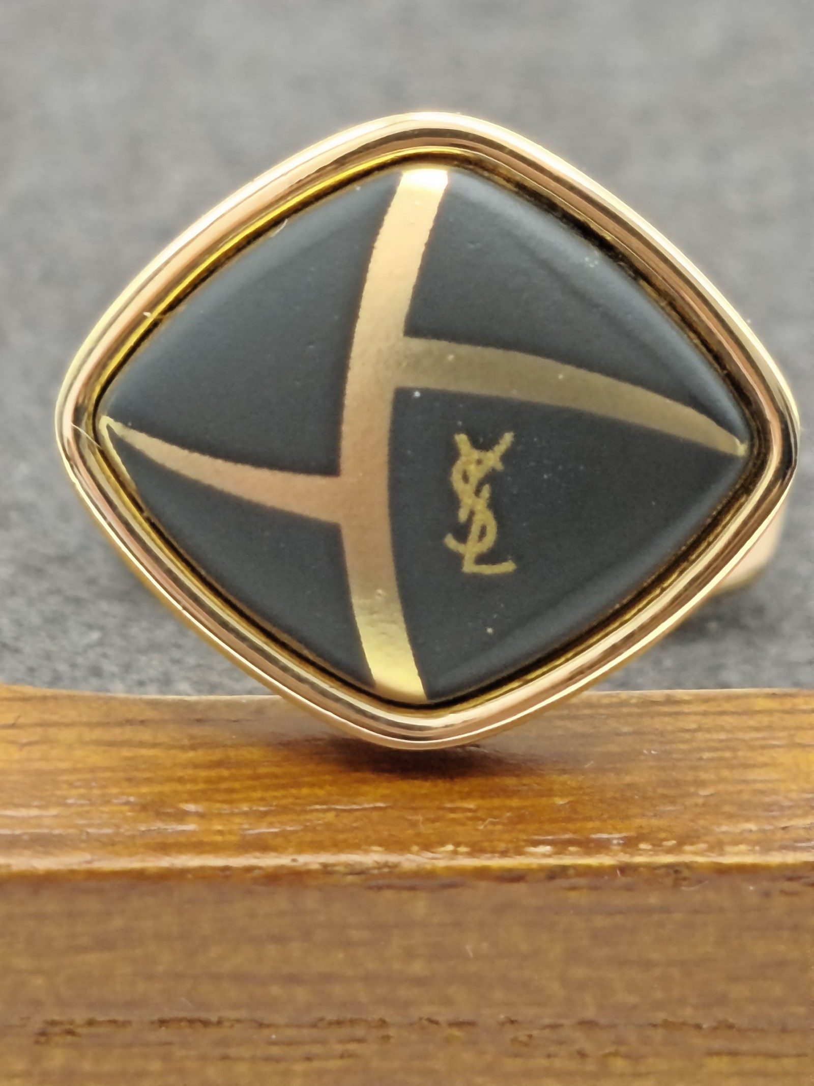Yves Saint Laurent Men's Black & Gold Cufflinks & Tie Clip Set image 7