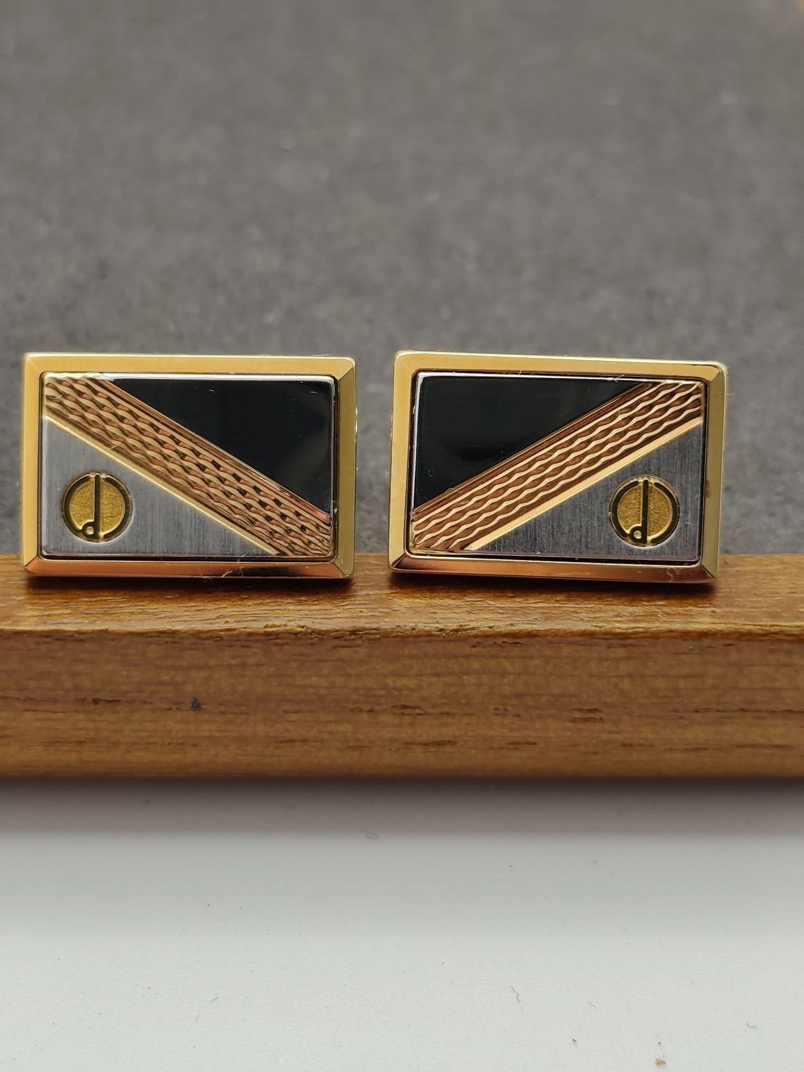 Dunhill Gold-tone & Silver tone Cufflinks & Tie Clip Set Men image 4